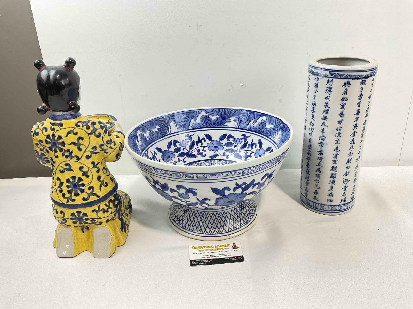 3 pcs Asian Style Decorative Ceramic Assortment, incl. Vase, Bowl, Figural Candle Holder. See pics. - 4