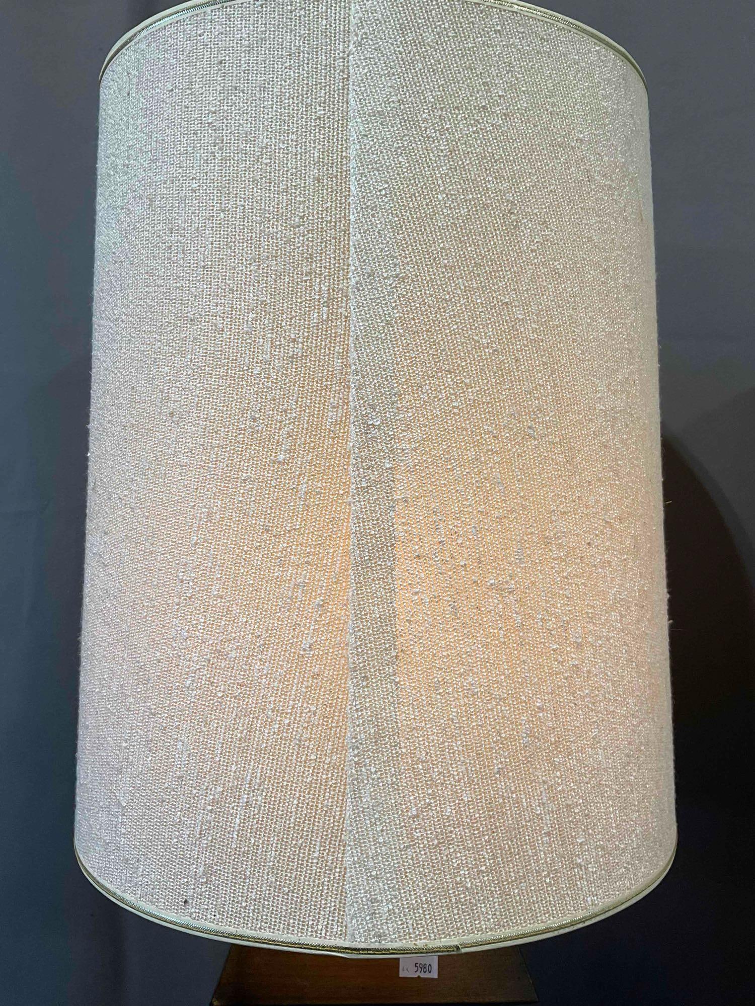 2 pcs Vintage Brass Toned Metal Lantern Style Table Lamps w/ Fabric Shades. Tested, Work. - 6