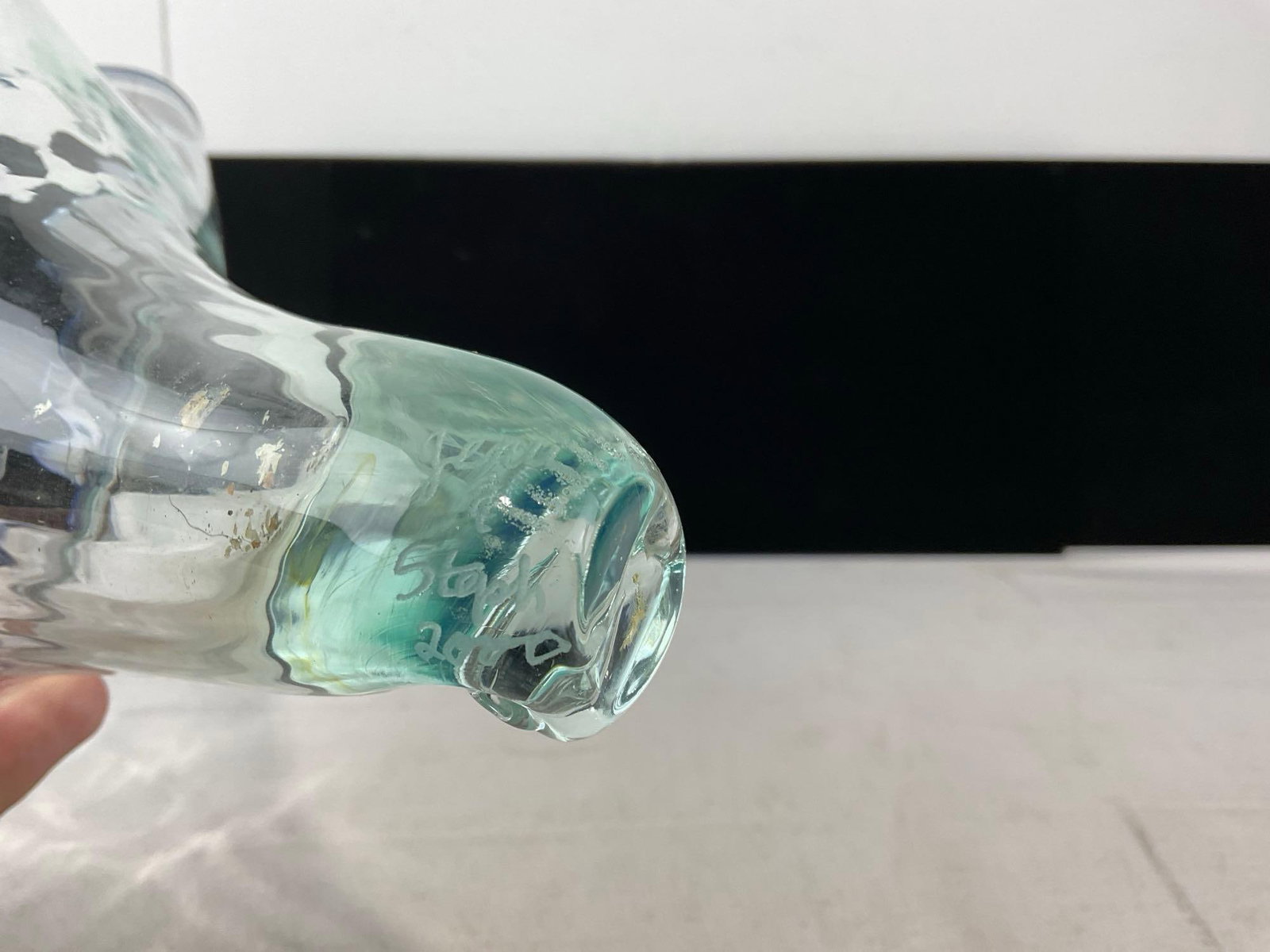 Hand Blown Glass Frilled Edge Vase, Blue rim, Etched signatures - 4