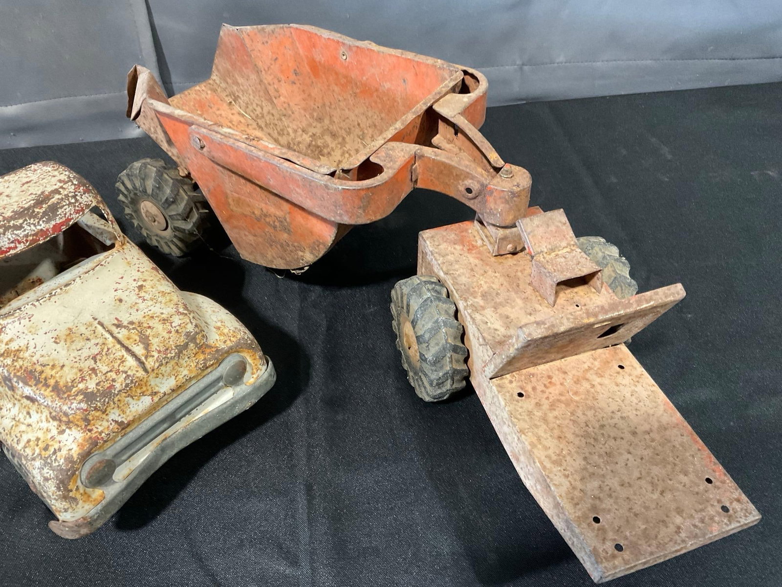 Vintage Pressed Metal Semi Truck Cab & Structo? Articulated Dump Rocker Toy, oxidized finish - 3