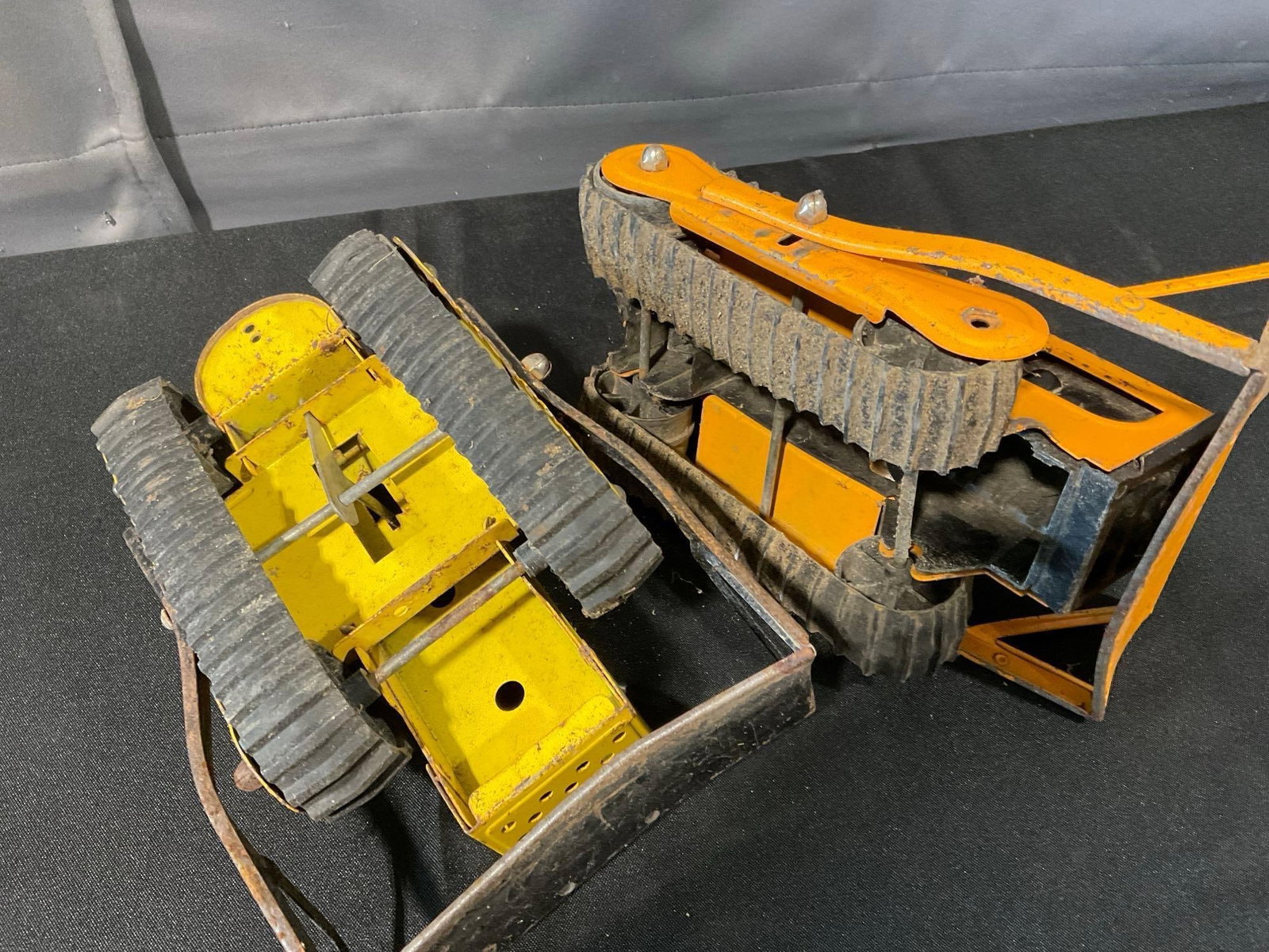 Pair of Pressed Steel Tonka Bulldozers, 50s-60s piece & T-6 Tracked Bulldozer from mid-1970s - 3