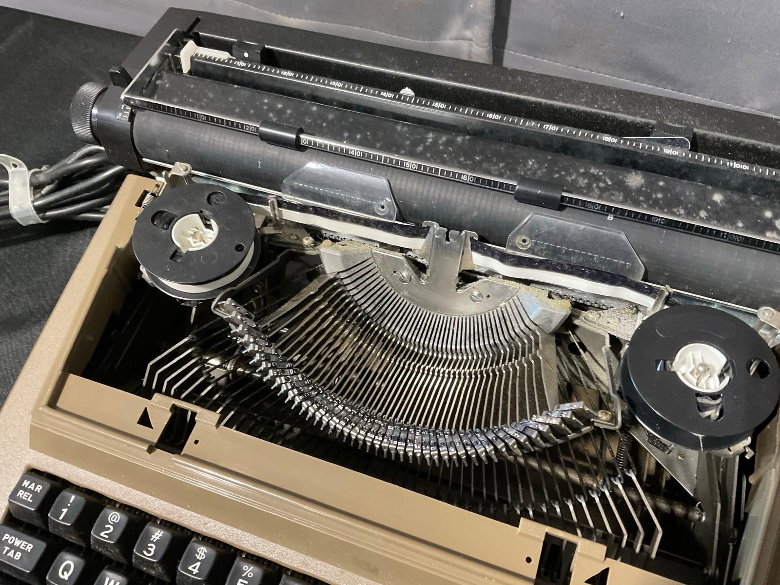 Vintage Portable Electric Typewriter, Sears Roebuck & co The Graduate model 161.53581 w/plastic c... - 4