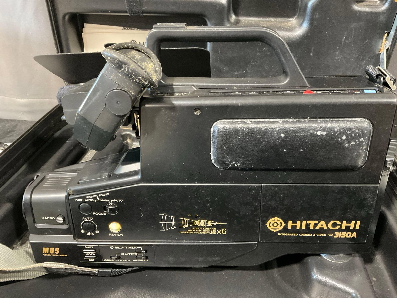 Vintage Hitachi VHS Shoulder Analog Camcorder Model VM-3150A w/Case, Straight to tape, 16x19 inches - 7