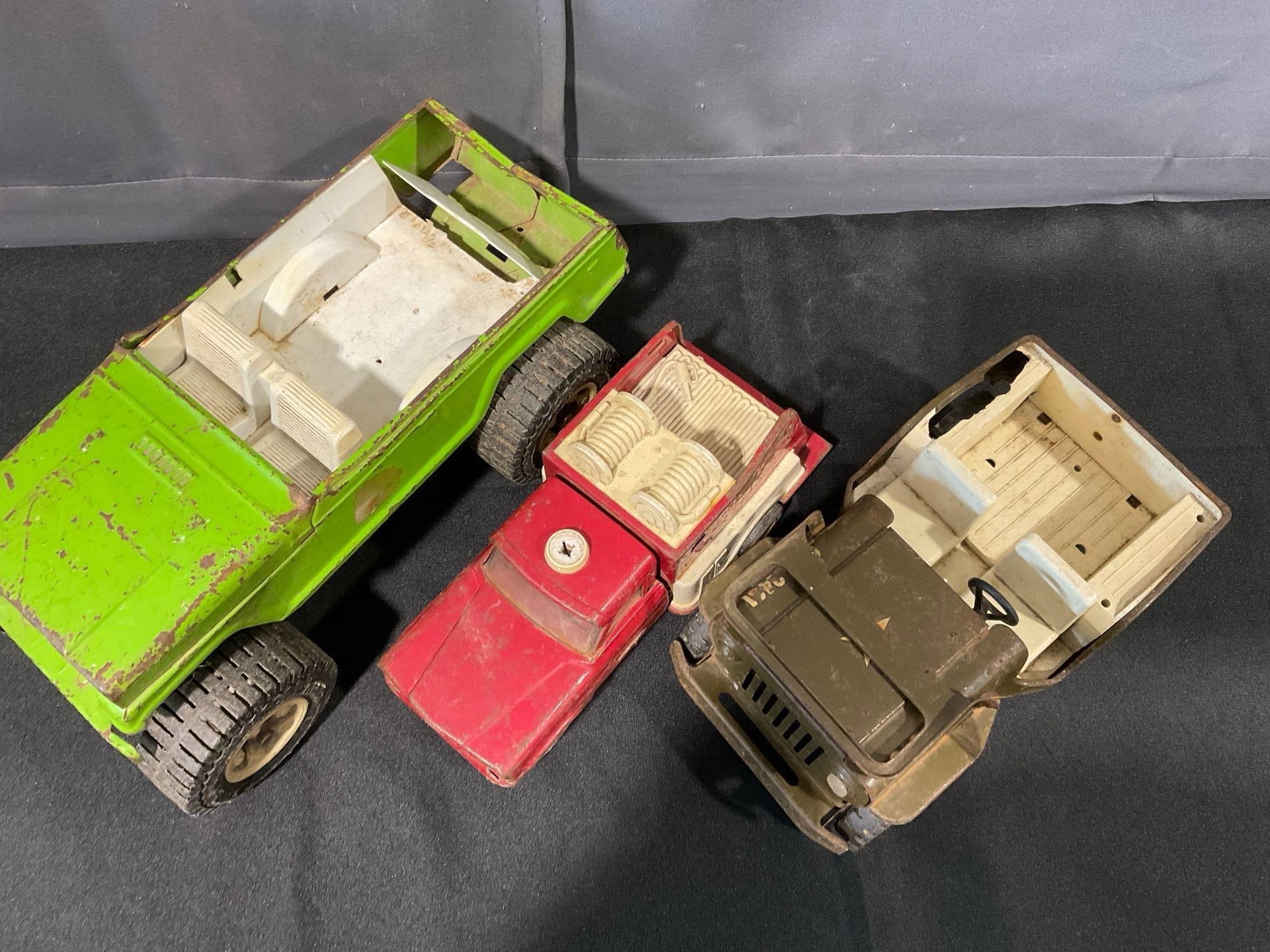 3 1970s Tonka Pressed Steel Toy Vehicles, Lime Green Jeep, Army Jeep, & Mini-Tonka Fire Truck no.72 - 2