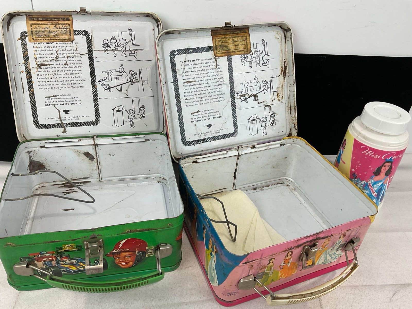 Vintage 1970 & 1972 Aladdin Industries Lunch Boxes, & Vintage 1970s Tonka Semi Cab Truck - 5