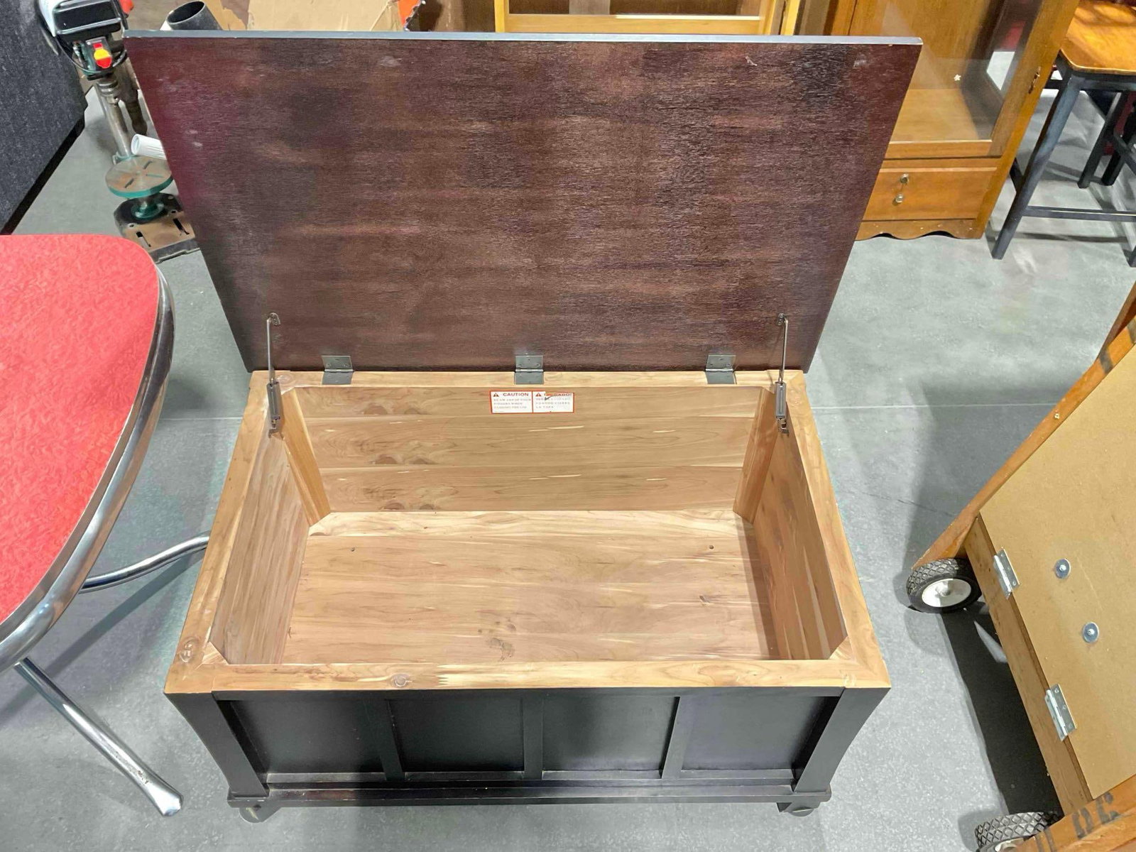 Modern Wooden Coffee Table Storage Trunk w/ Dark Brown Finish. Fair Condition. See pics. - 4