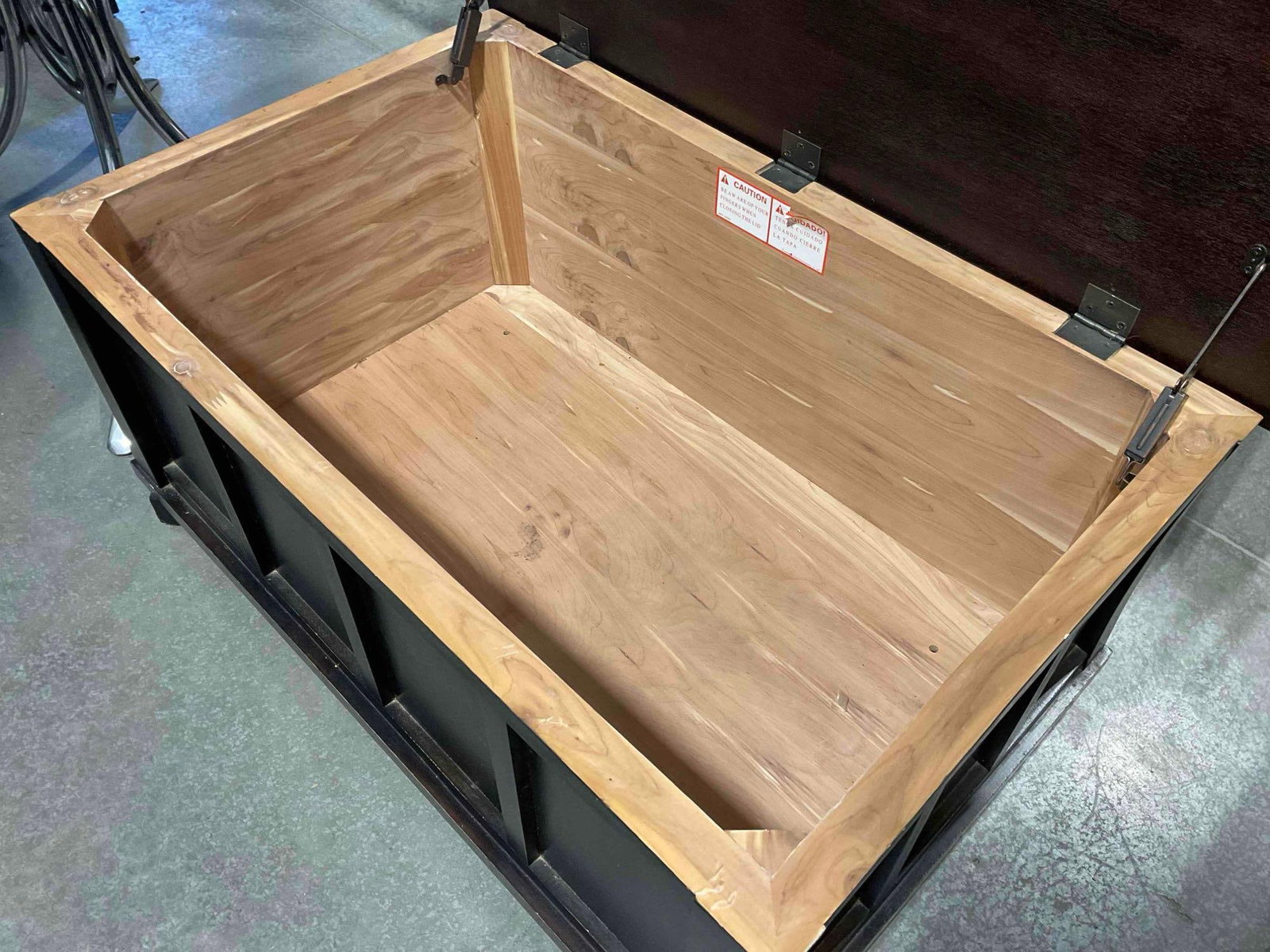Modern Wooden Coffee Table Storage Trunk w/ Dark Brown Finish. Fair Condition. See pics. - 5