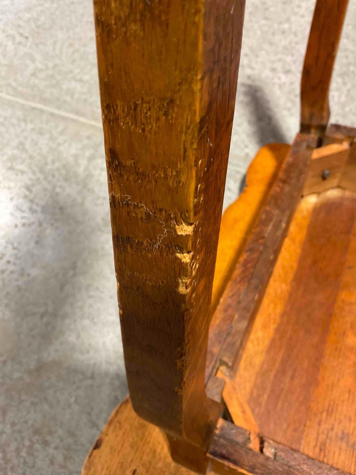 Vintage Quarter Sawn Tiger Oak Wood Side Accent Table w/ Gorgeous Grain. Good Condition. - 6