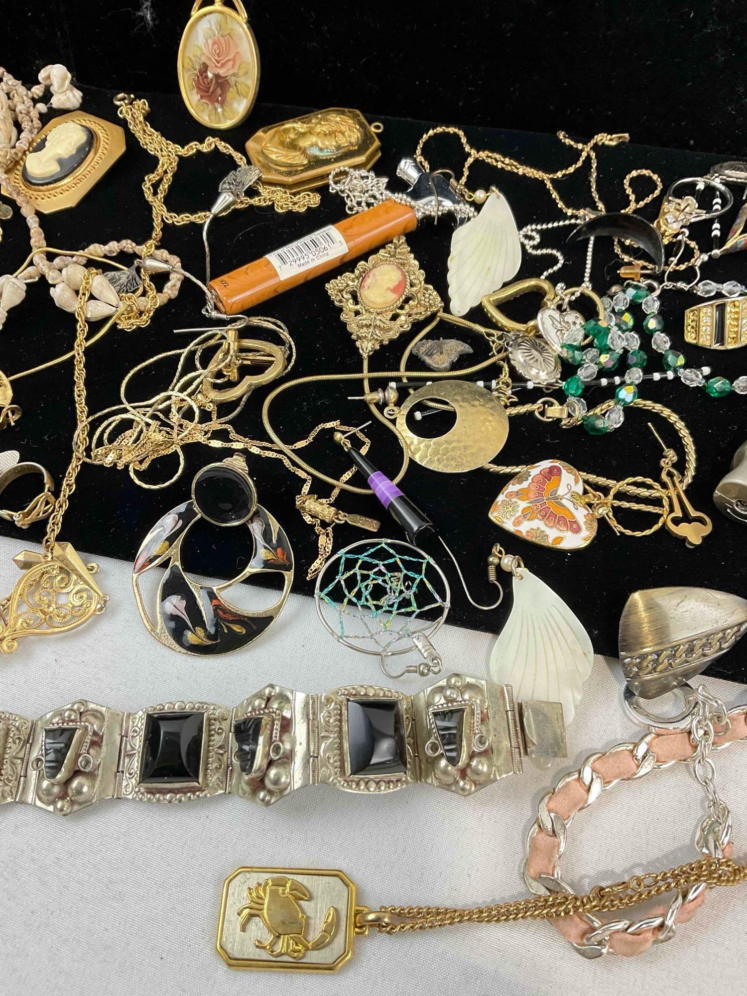 Large Treasure Trove collection of Vintage assortment of mixed jewelry Some Mid Century See pics - 5