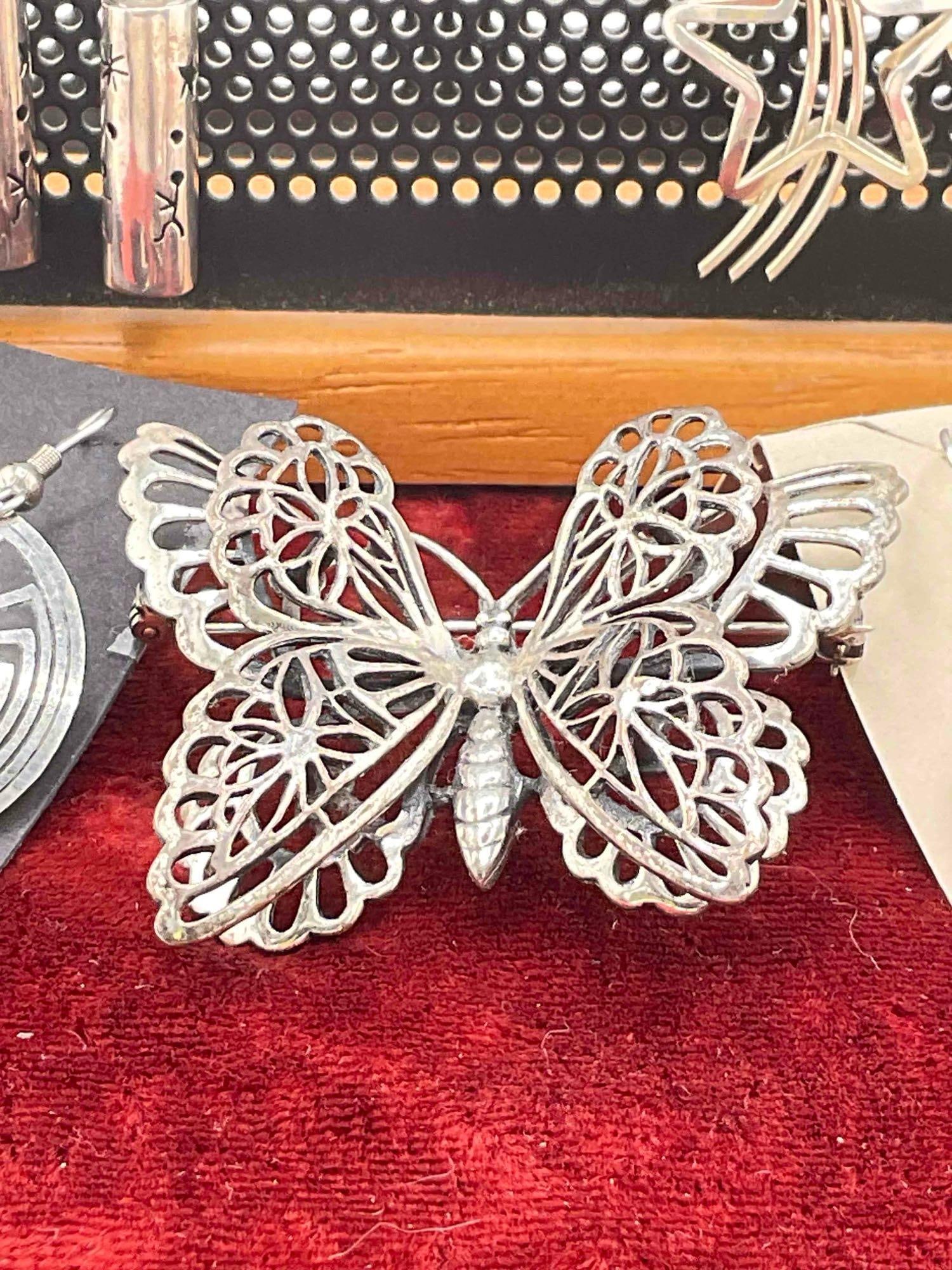 4 x sets of attractive Sterling silver earrings & Large Butterfly Brooch - 3