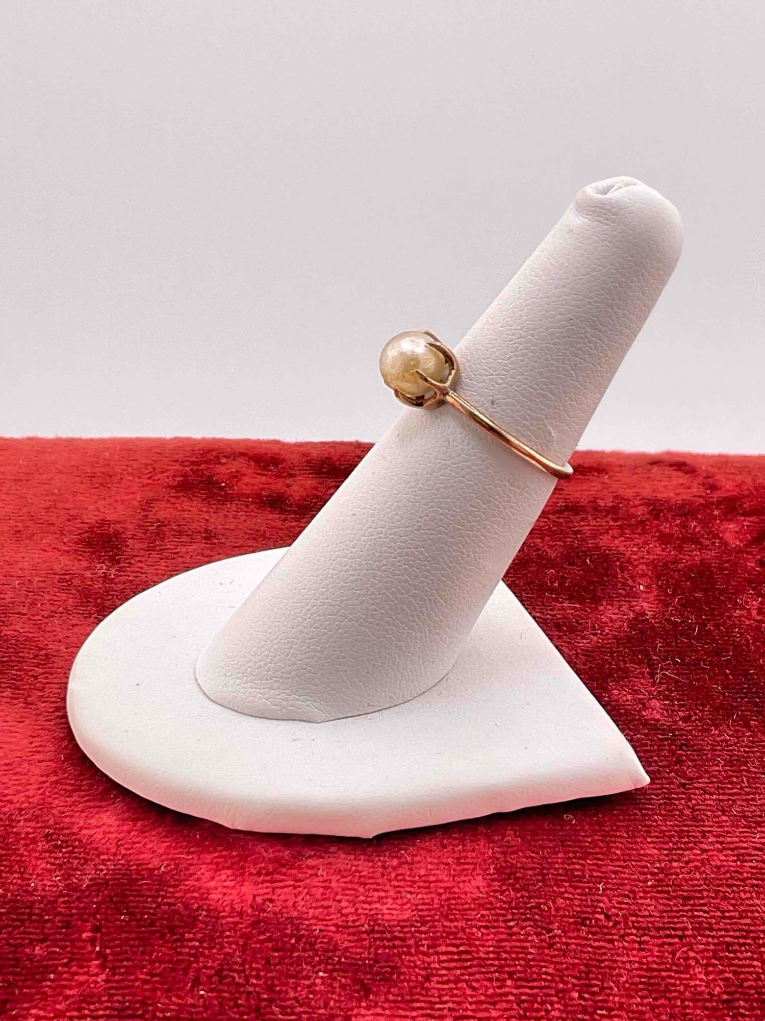 Vintage 14K Gold women's ring featuring a Solitaire Approx 7mm Pearl 1.4 gram SZ 5.5 - 2