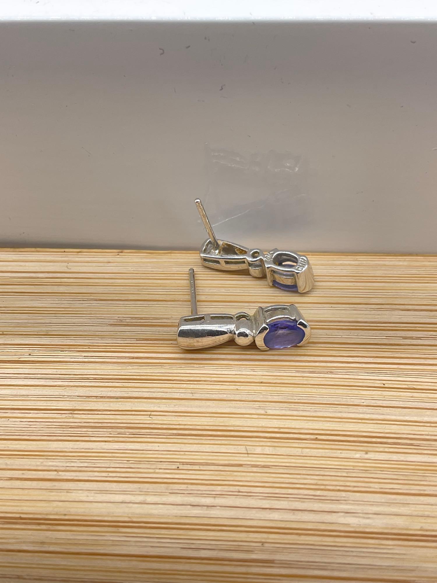 Stunning pair of 14K White gold post Earrings w/ Tanzanite stone setting, no backings - 2