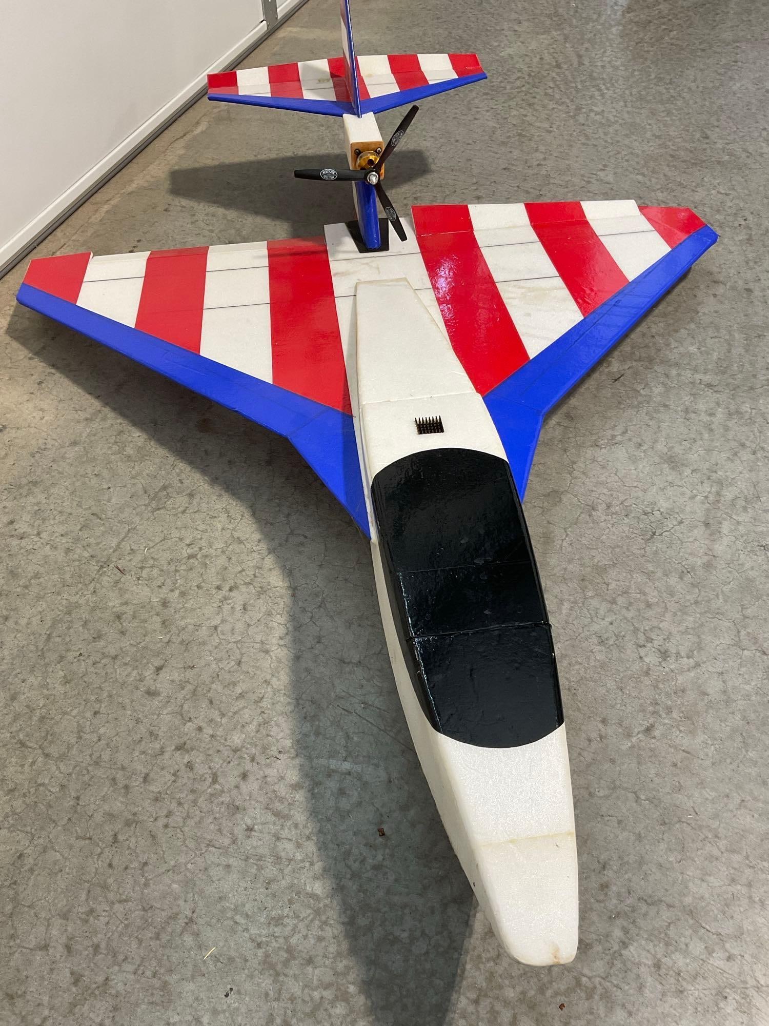 Pichler Bobcat Model Jet, Foam construction, w/Brushless BL-2810/9 Engine - 2