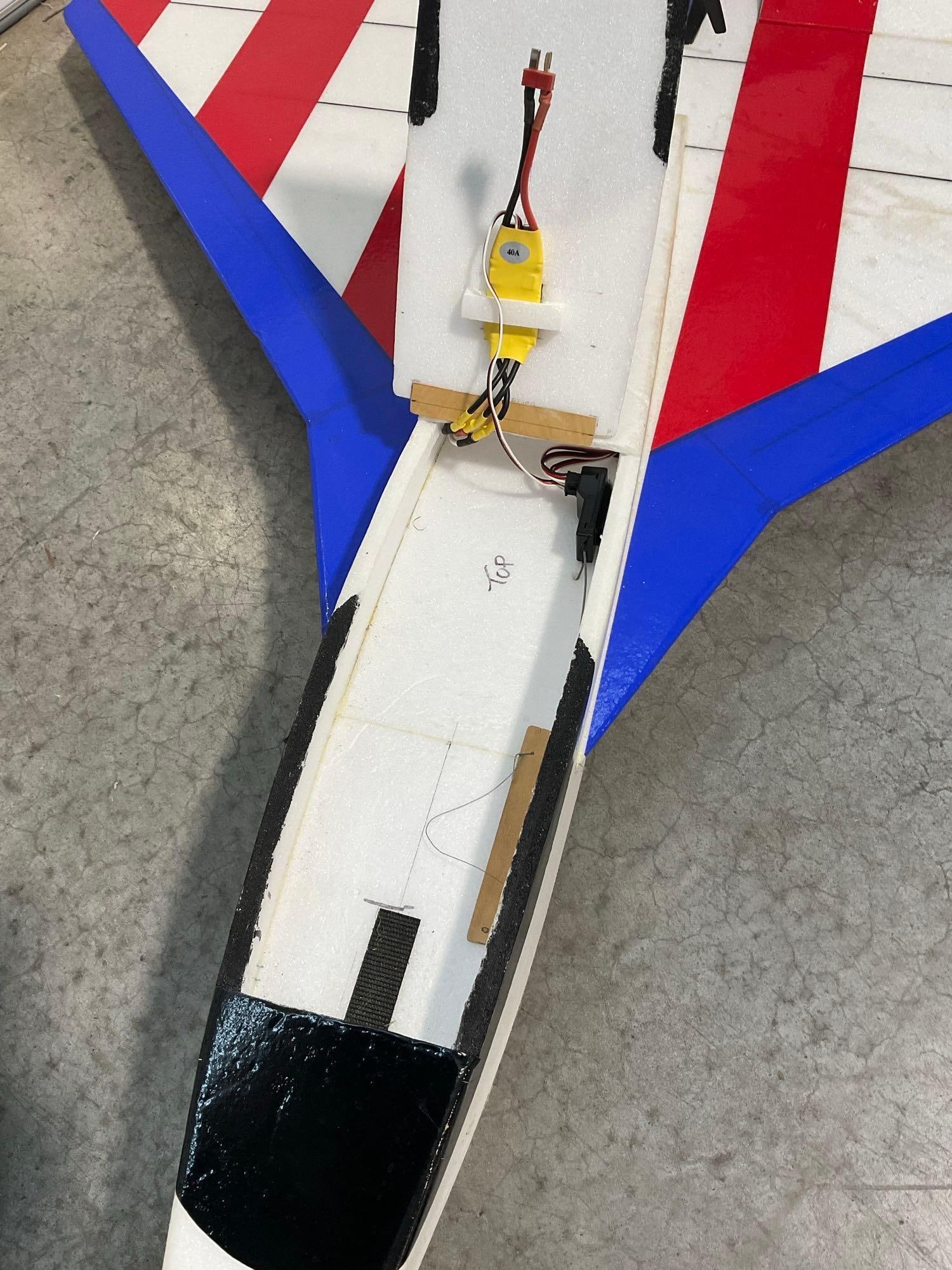 Pichler Bobcat Model Jet, Foam construction, w/Brushless BL-2810/9 Engine - 4