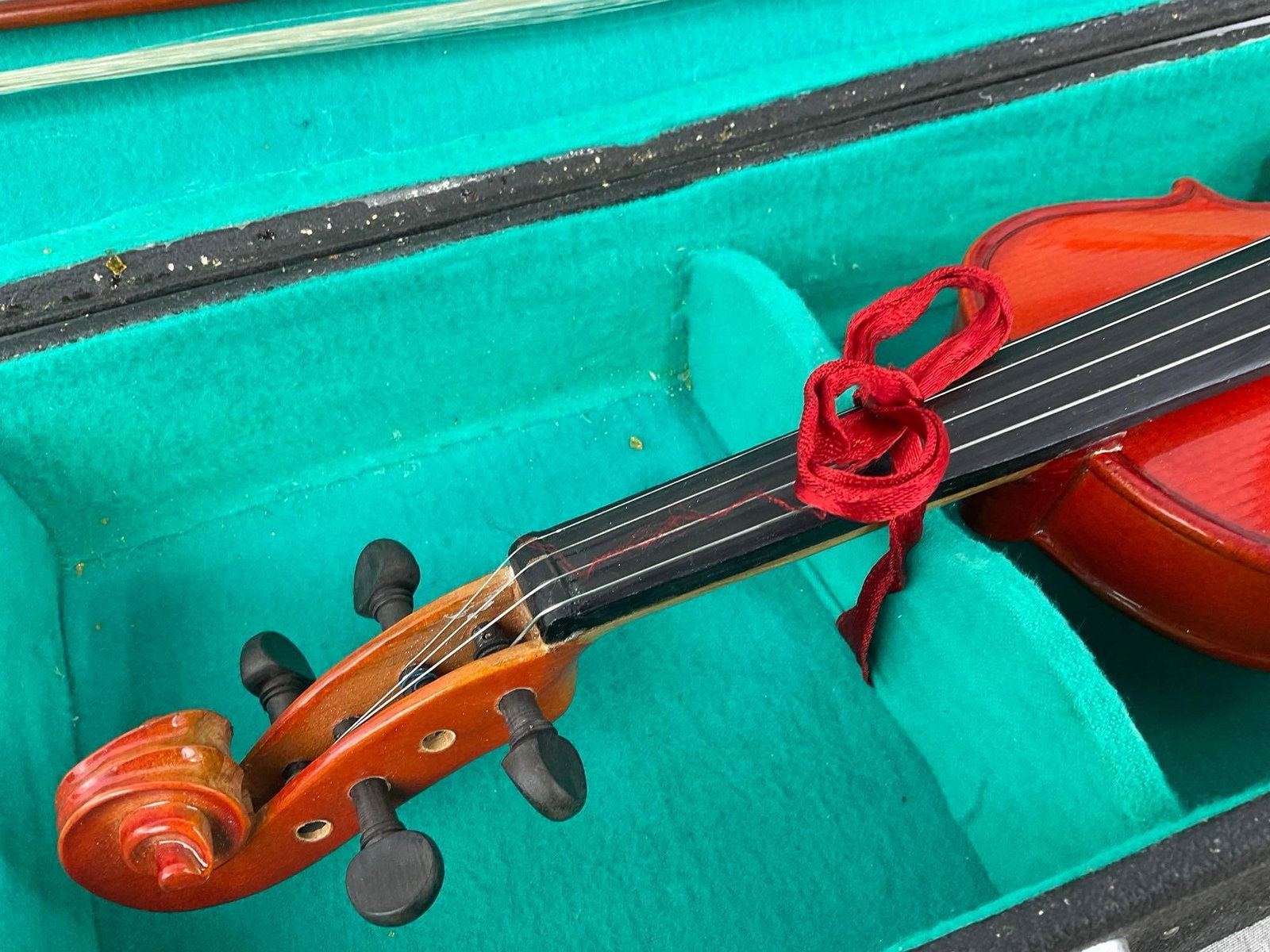 Vintage Student size likely 1/8 scale, Cremona Violin & Bow, w/case - 2