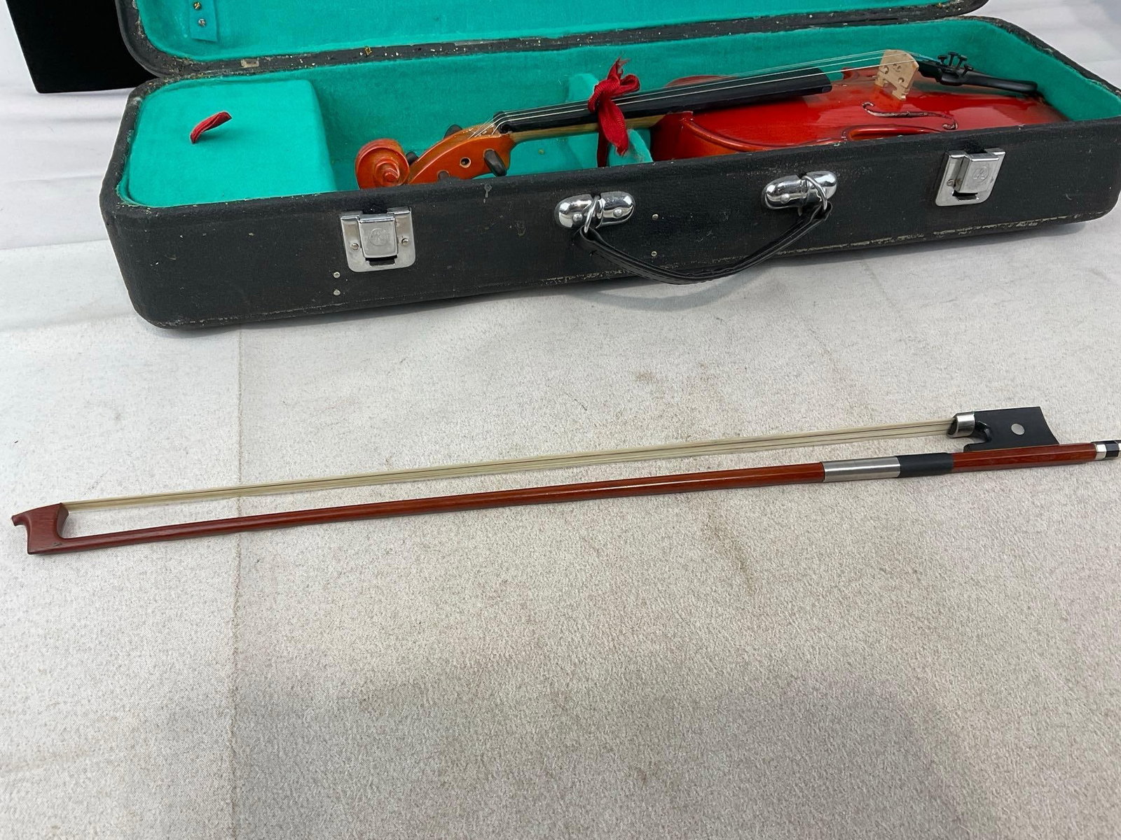 Vintage Student size likely 1/8 scale, Cremona Violin & Bow, w/case - 7