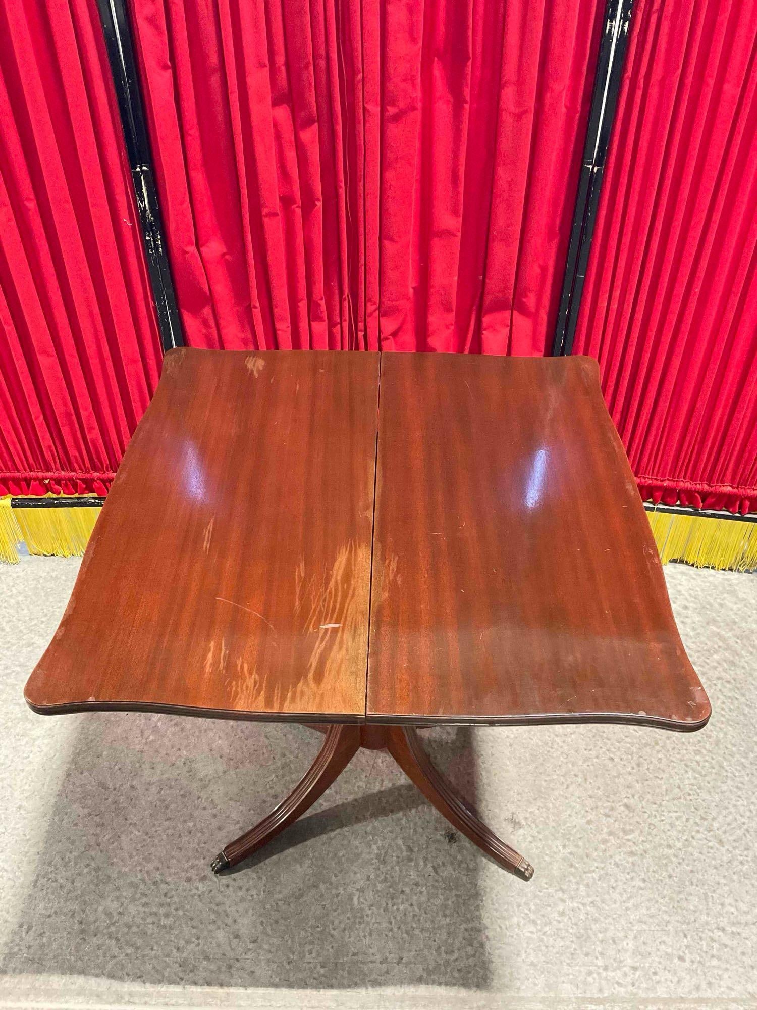 Vintage Handsome Duncan Phyfe Style Mahogany Wood Swivel Top Game Table. Fair Condition. - 4