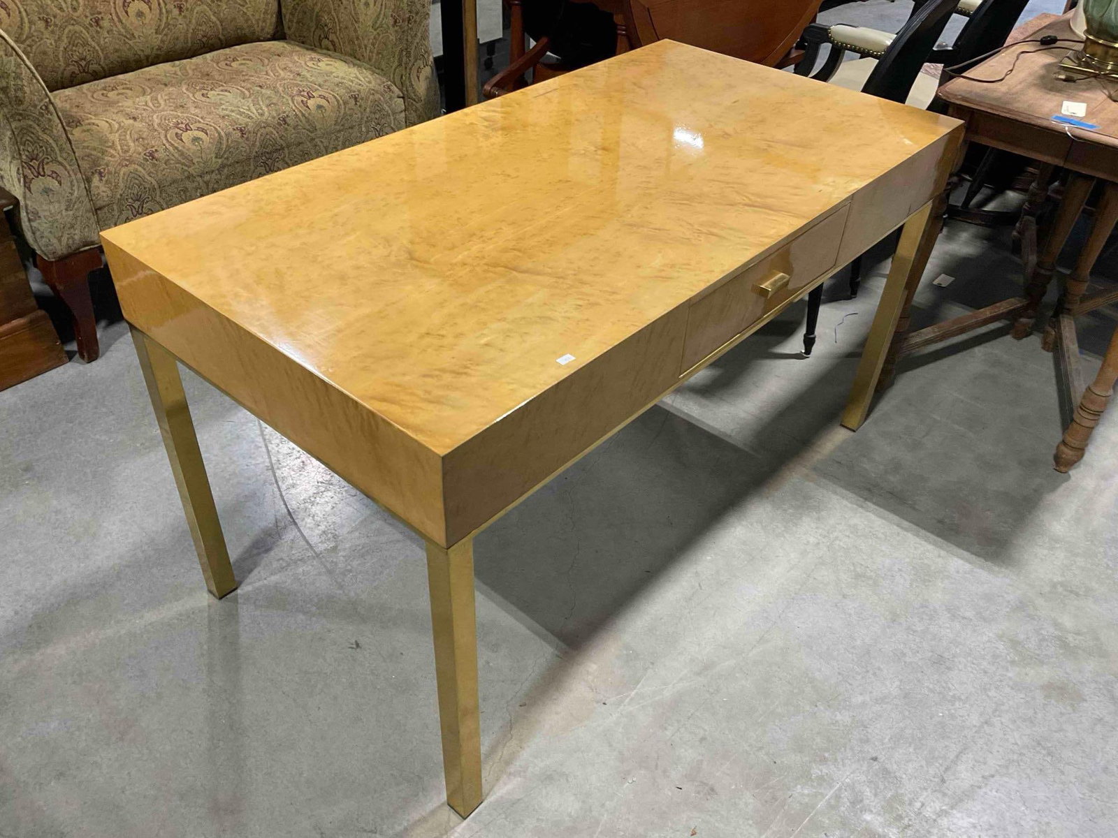 Handsome Vintage Thomasville MCM Birdseye Maple Wood & Brass Parsons Desk - 2