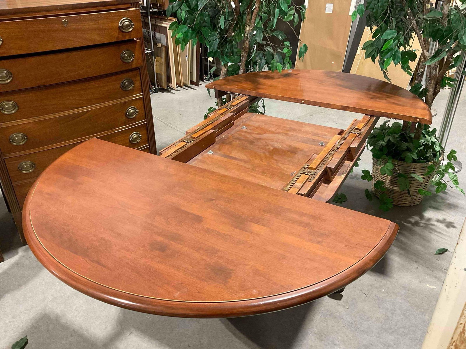Modern Cherry Wood Top Expanding Dining Room Table (No Leaves) & Black Metal Base. See pics. - 4