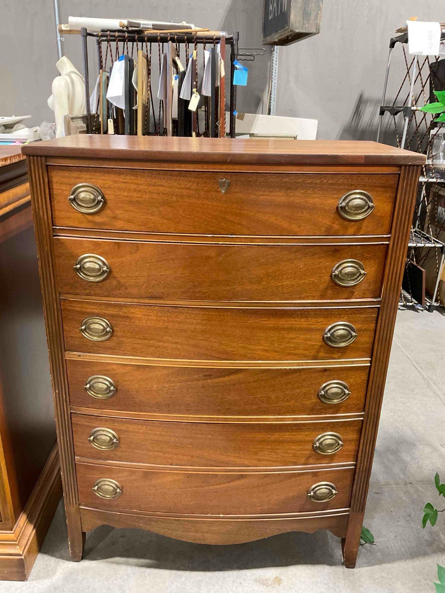 Vintage Mahogany Wood Bow Front Highboy 4-Drawer Dresser. Good Condition. See pics. (1 of 6)