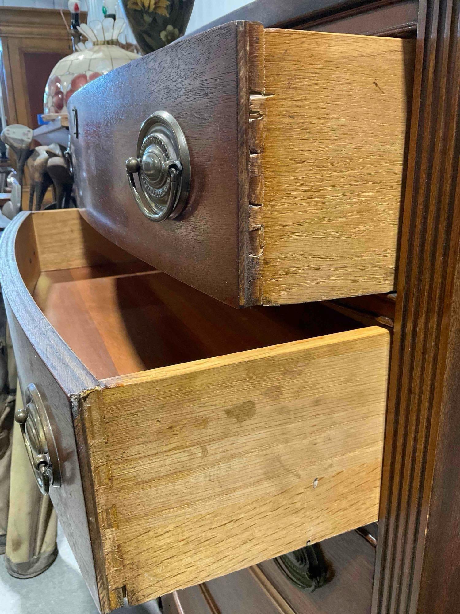 Vintage Mahogany Wood Bow Front Highboy 4-Drawer Dresser. Good Condition. See pics. - 5