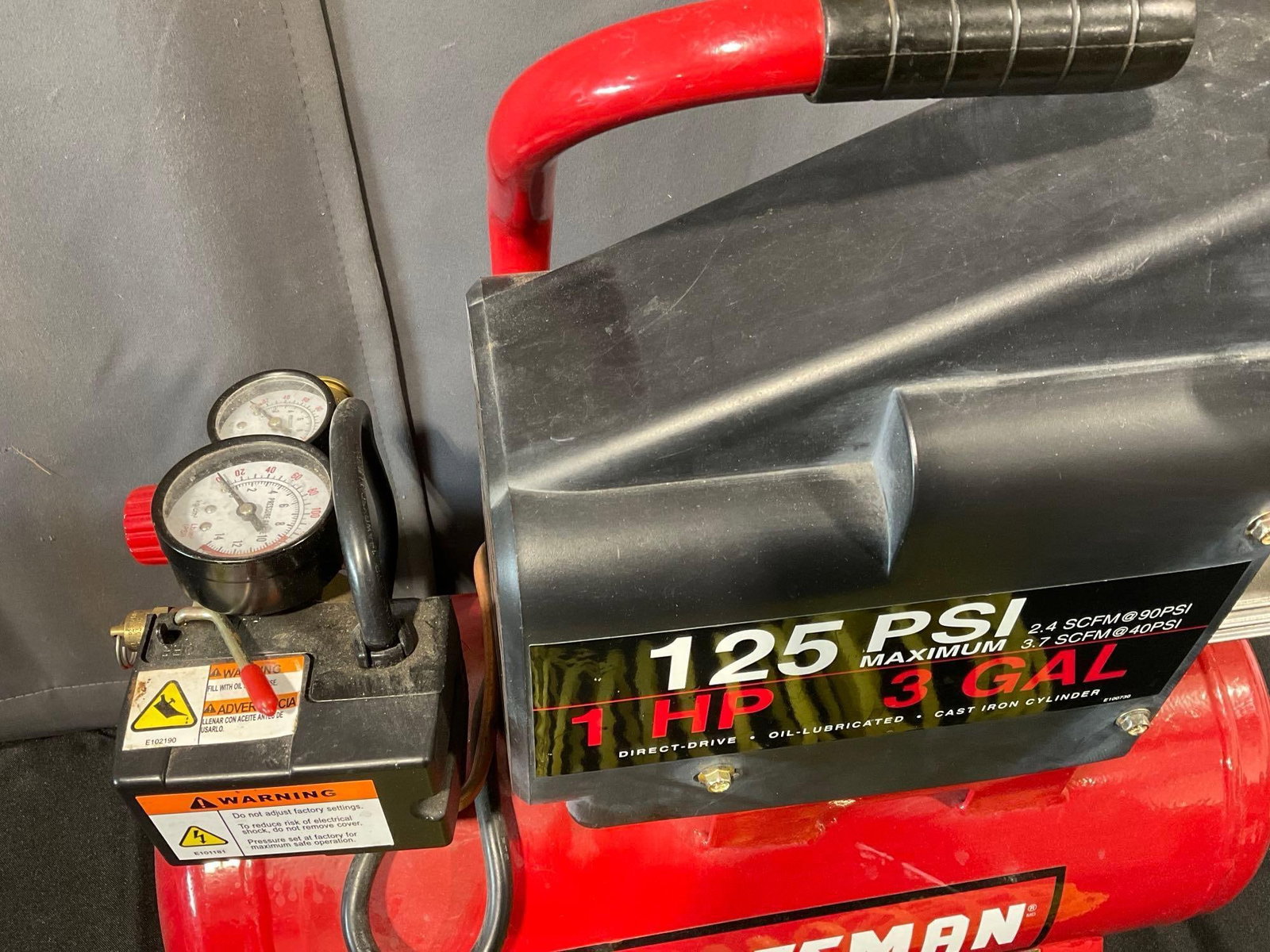 Craftsman model 921.153101 3 Gallon Air Compressor, 125 psi max, w/hose - 3