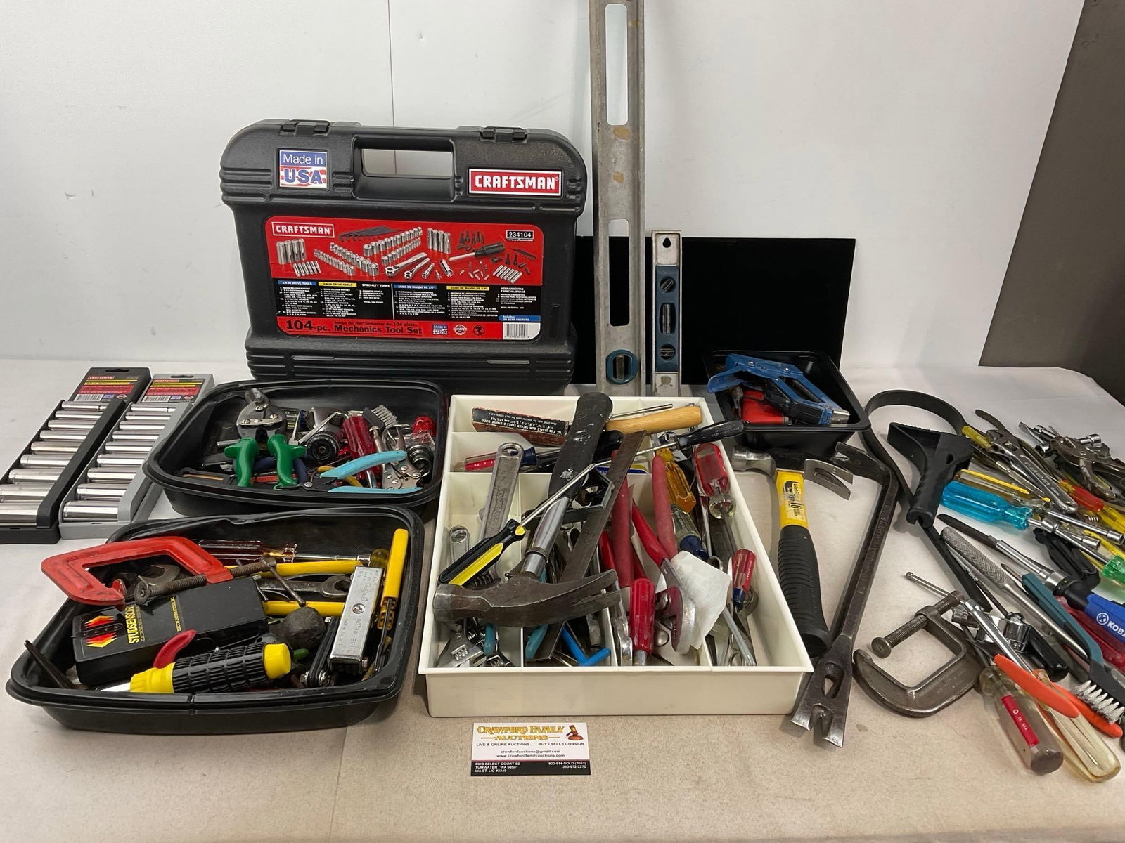 Craftsman Socket Set, Assorted Tools, Screwdrivers, Hammers, Pliers, & more: Appears to be in good shape. The piece measures approx 18h x 19w x 19d inches. See pics. E-6260