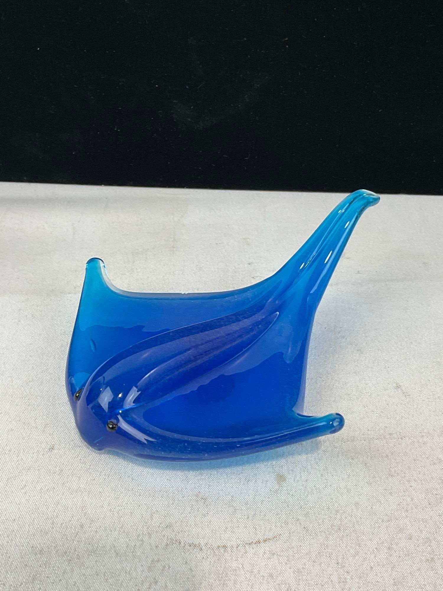 Lovely Handblown Glass Paperweight w/Coral & Tiny Fish inside, & Blue Glass Manta Ray - 5