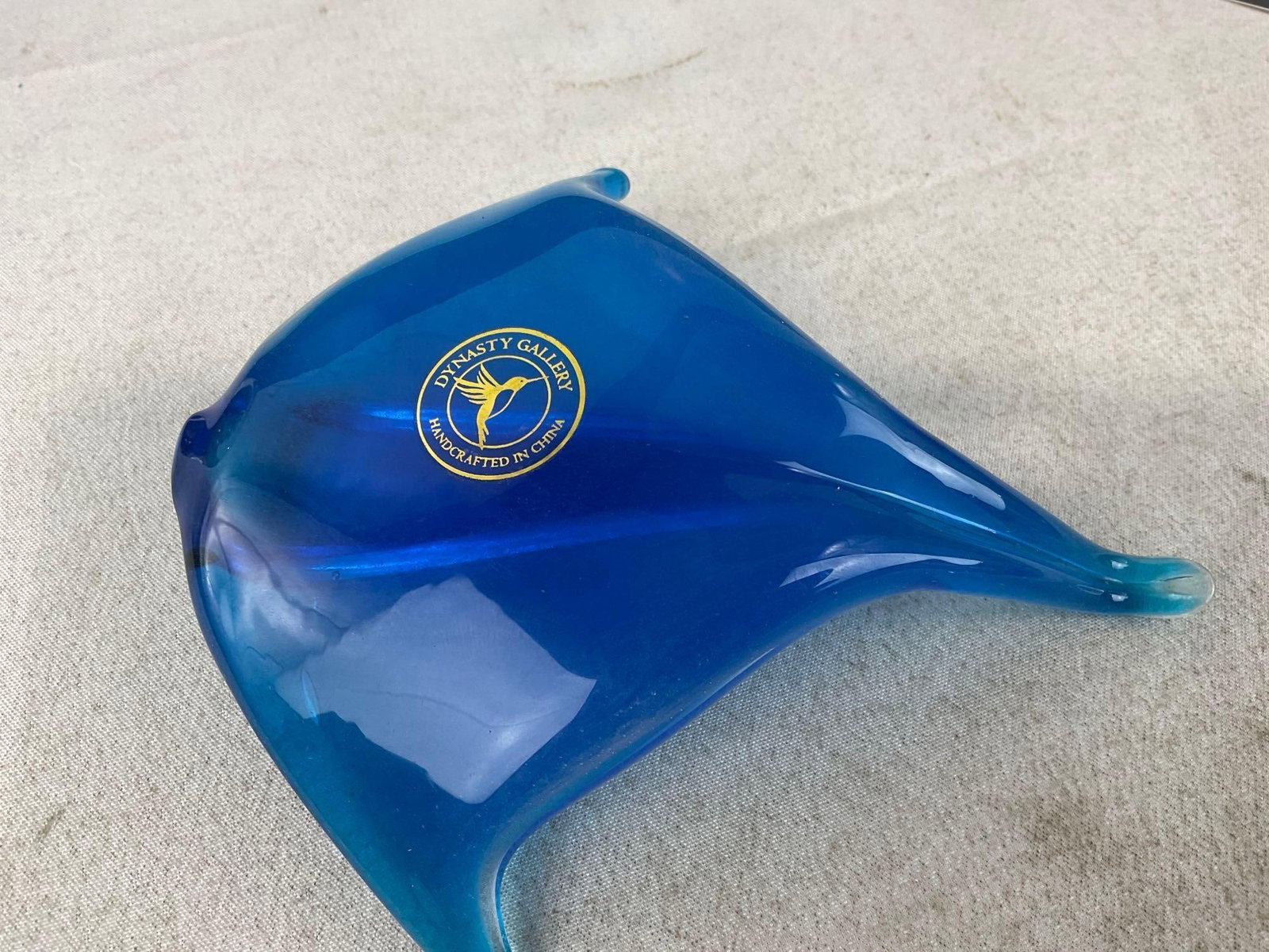 Lovely Handblown Glass Paperweight w/Coral & Tiny Fish inside, & Blue Glass Manta Ray - 6