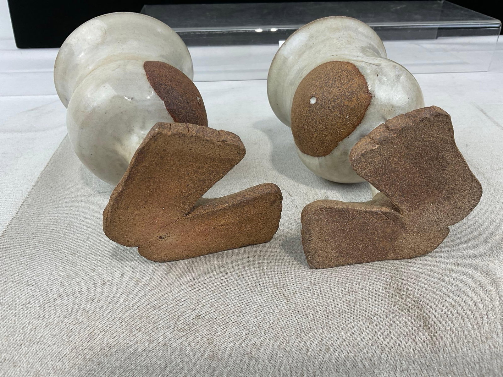 Pair of Handcrafted Pottery Cups by Hiroshi Ogawa, Figural people torsos w/feet - 5