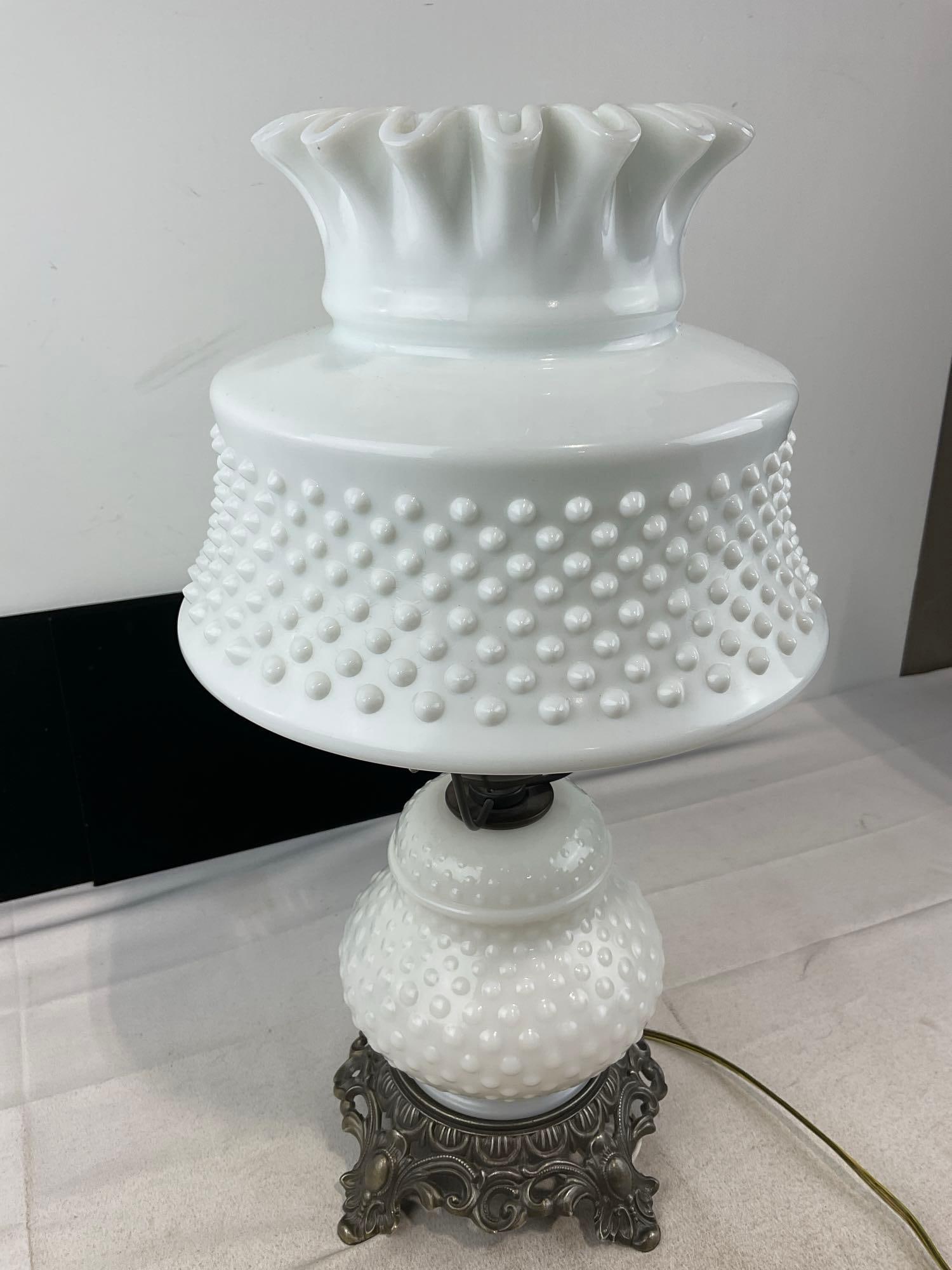 Vintage Electrified Hobnail Milk Glass Hurricane Table Lamp, tested & working 19x10x10 inches - 3
