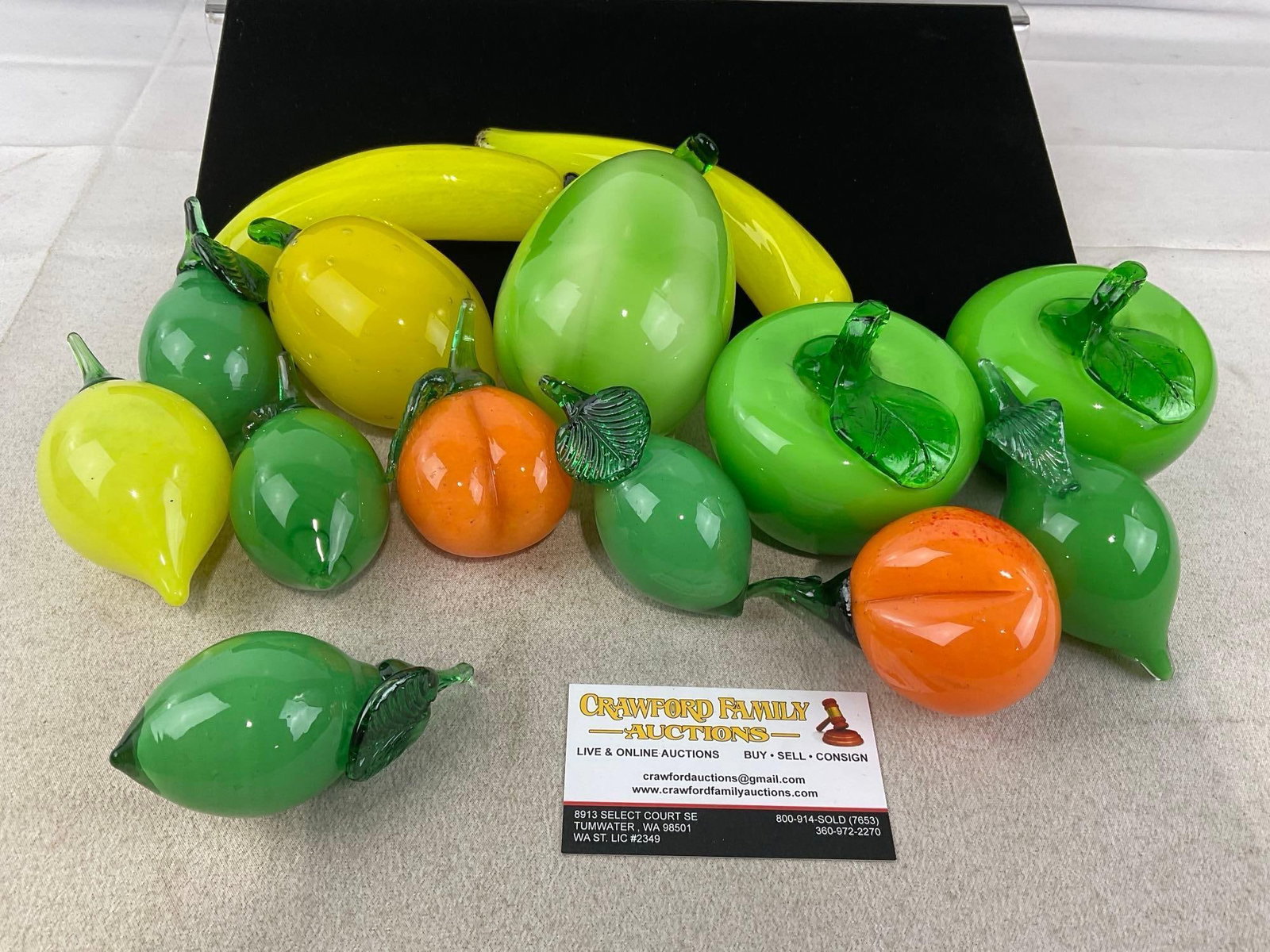 14 Handblown Glass Fruits, Peppers, Lemons, Limes, Oranges, Apples: Appears to be in good shape. The pieces all together measures approx 7h x 16w x 12d inches. See pics. E-6480