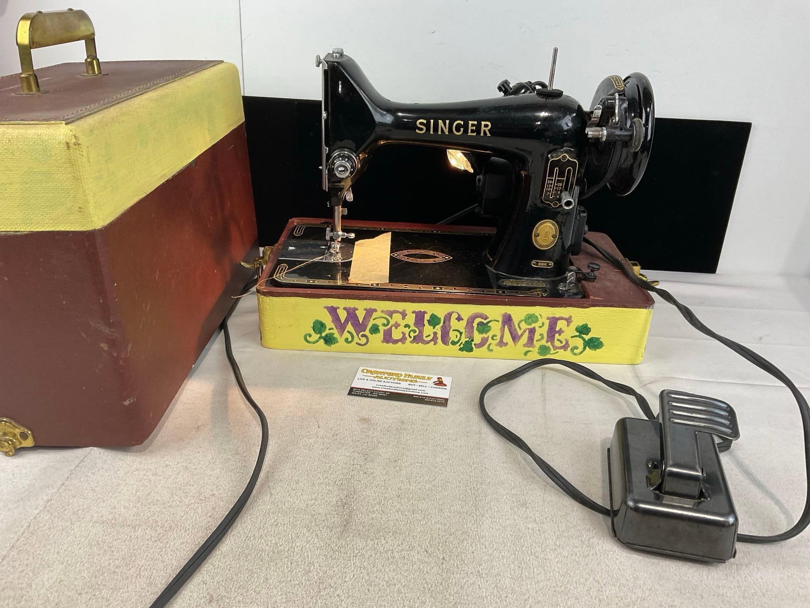 Vintage Singer model 99K Electric Sewing Machine, Steel Cast w/Black/Gold finish, fancifully pain... (1 of 6)