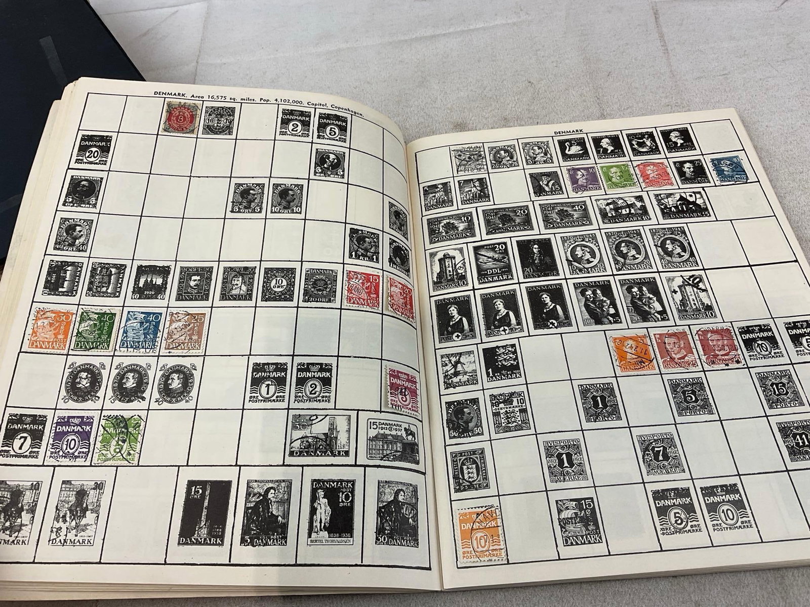 Large Album w/stamps from Russia, some from ~1866 to 1960s, & Universal Stamp Album - 16