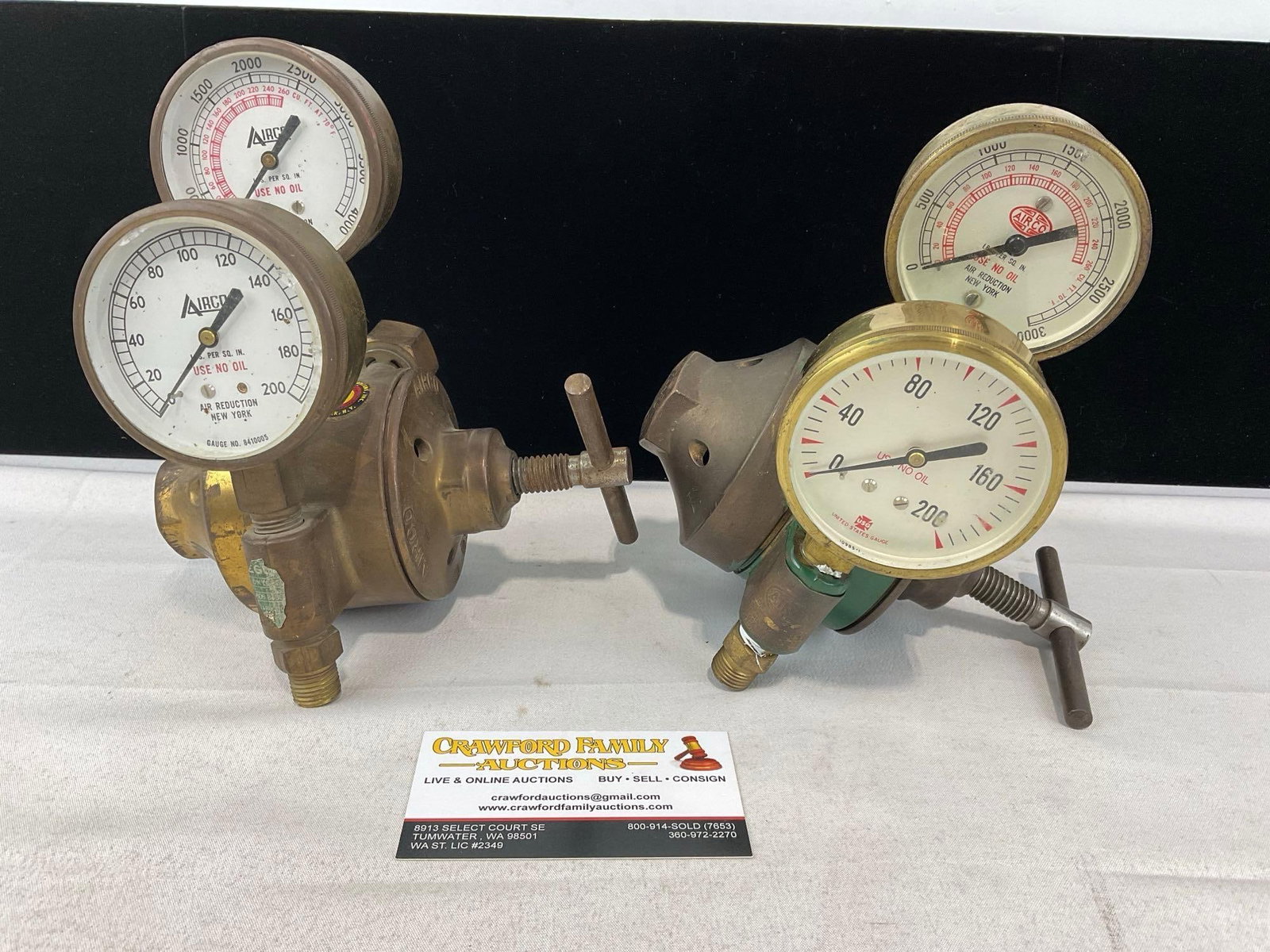 Pair of Airco Cast Brass Valves, w/Airco & US Gauges, Gas, Oxygen/Acetylene: Appears to be in good shape. The piece measures approx 8h x 10w x 9d inches. See pics. E-6300