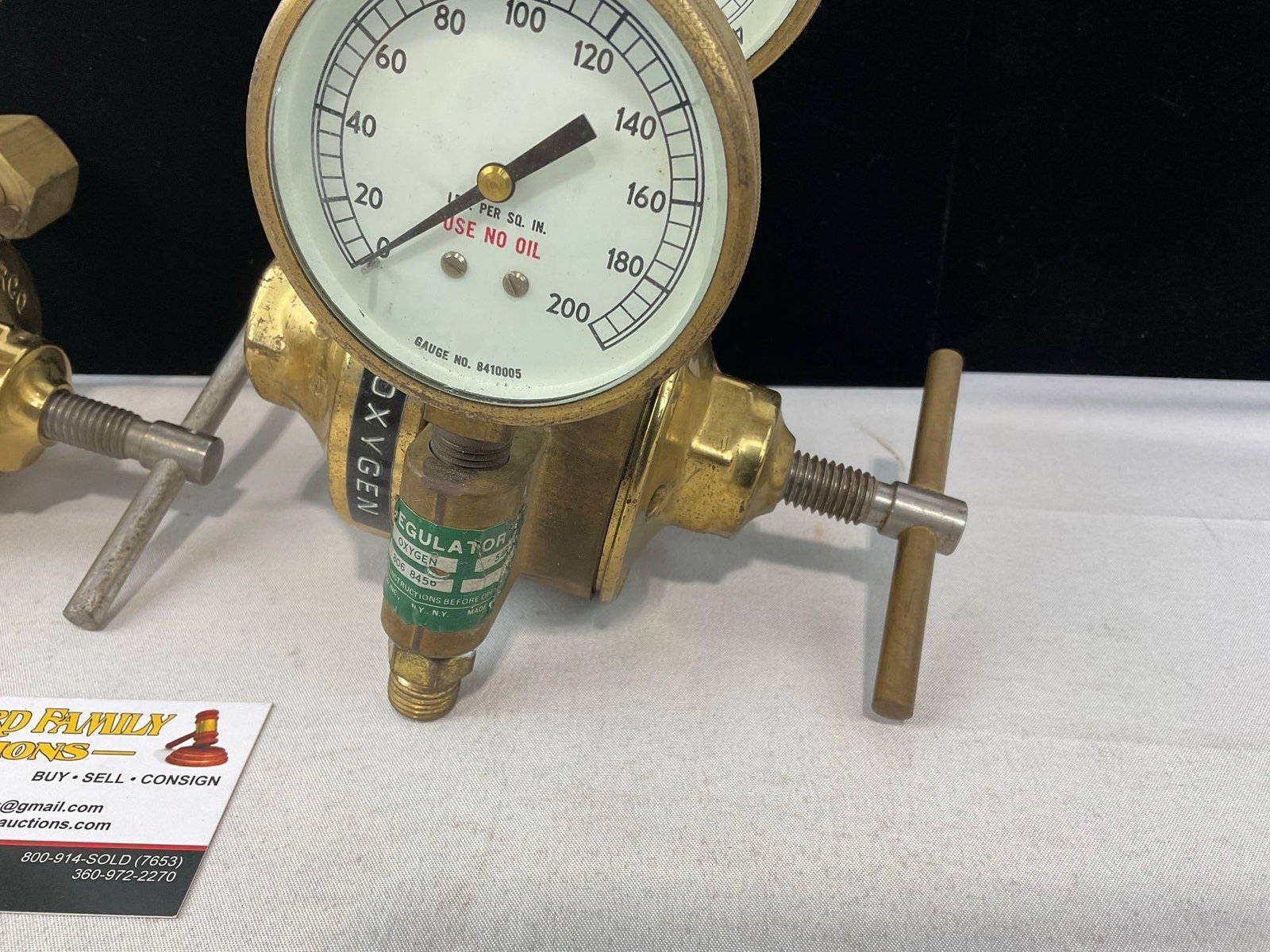 Pair of Cast Brass Heavy-Duty Single-Stage Oxygen/Gas Pressure Regulators - 5