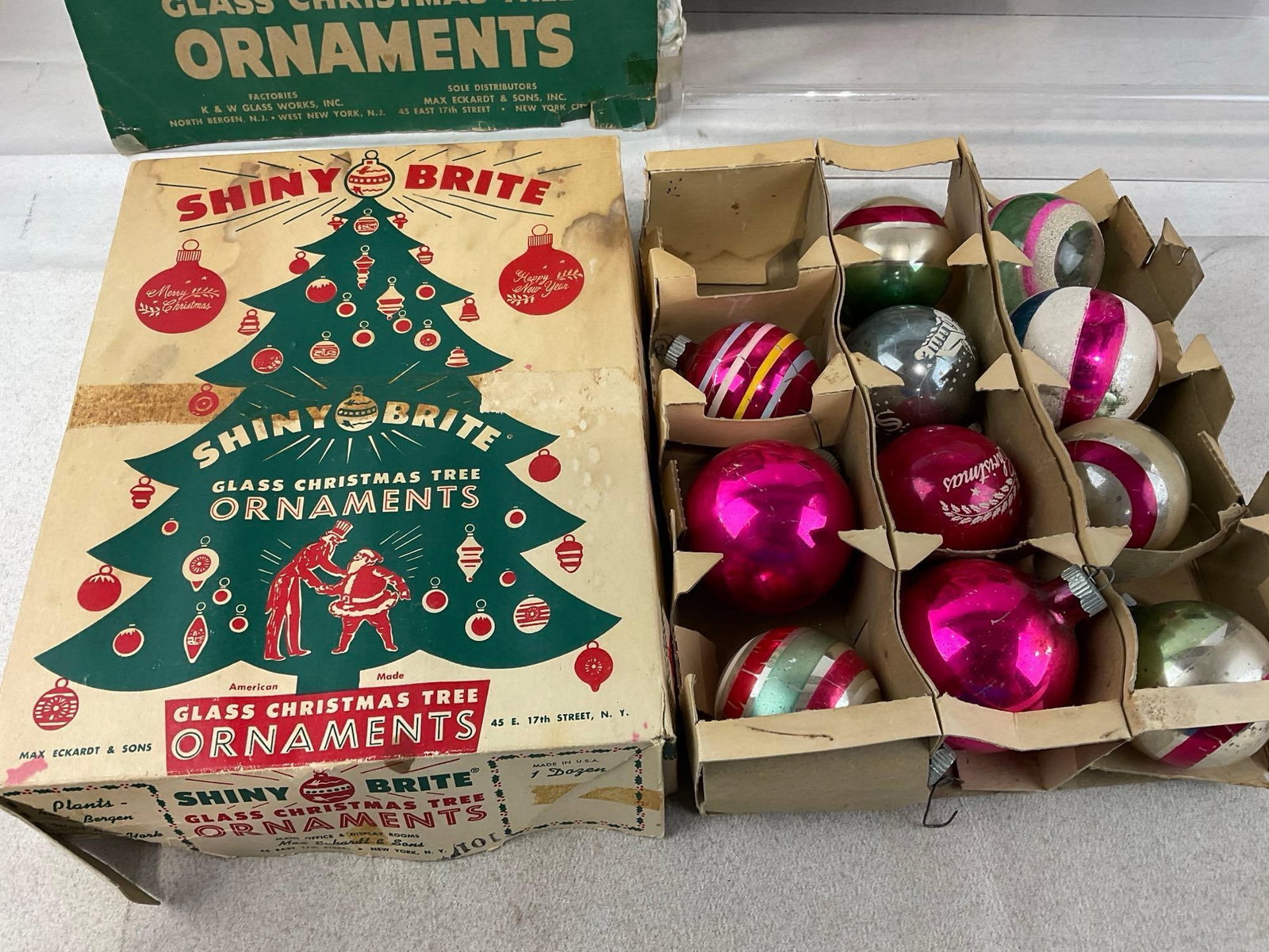 Assortment of Shiny Brite Glass Christmas Ornaments, w/original boxes that have wear, 37pcs in to... - 3