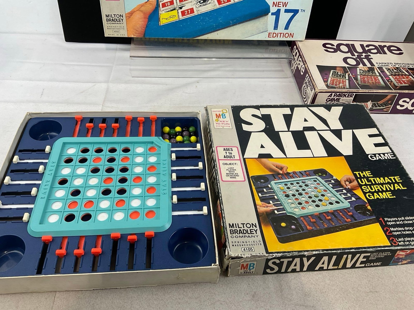 6 Vintage Games, Aggravation, Concentration, Othello, Stay Alive, Square Off, Caspers Picture Lotto - 7
