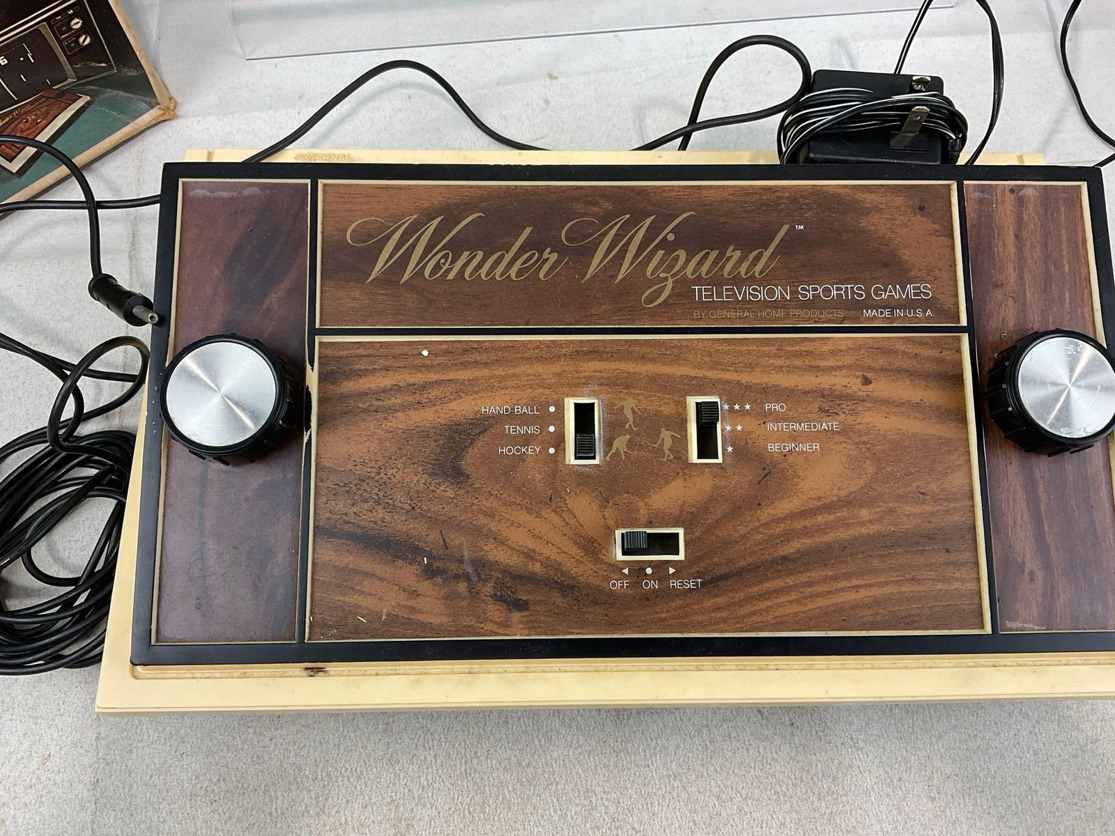 3 Vintage Games, Wonder Wizard TV game system, Trac 4, & Superfection Pattern board games - 8