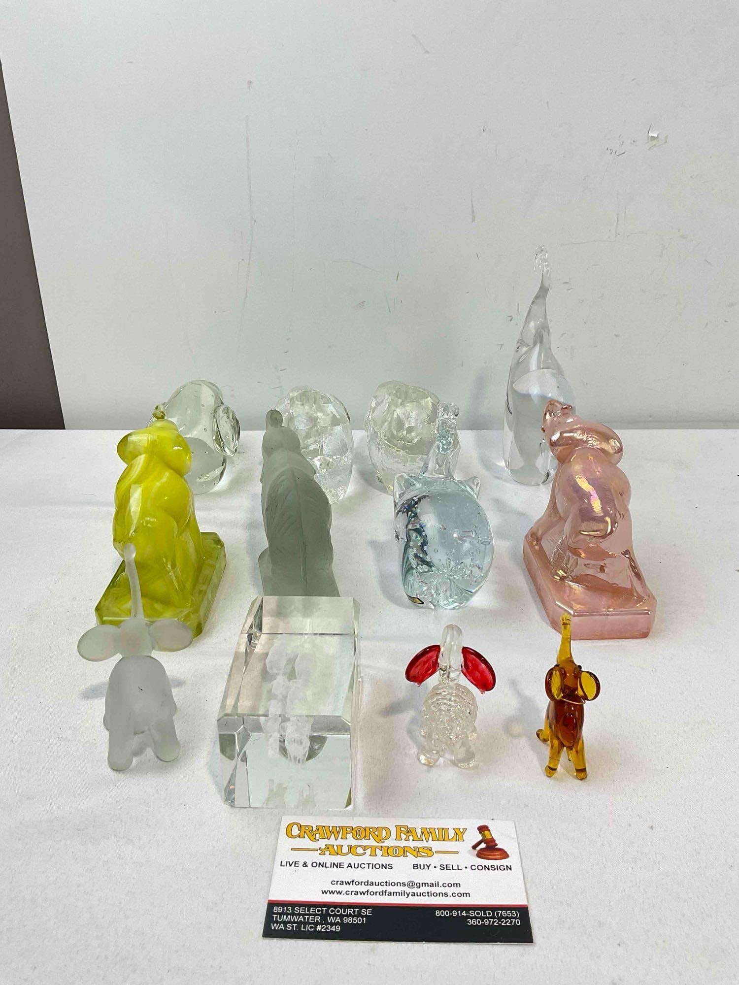 12 pcs Glass Elephant Figurines & Paperweights, incl. 2x Vintage Boyd "Zack the Elephant." - 4