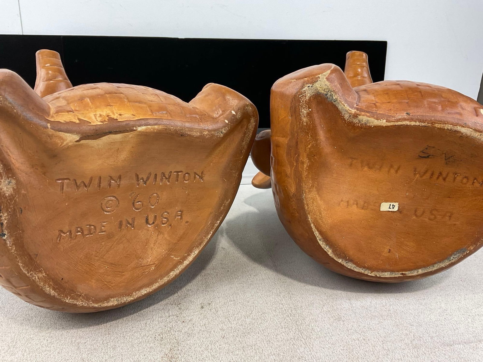 Pair of Twin Winton 1960s Elephant Shaped Cookie Jars, no lids, brown finish - 4