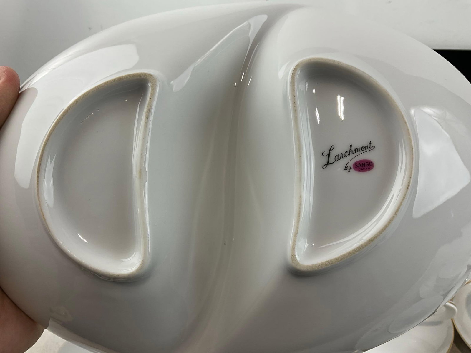 Larchmont pattern China by Sango Japan, service for 8, approx 64 pieces in total - 7