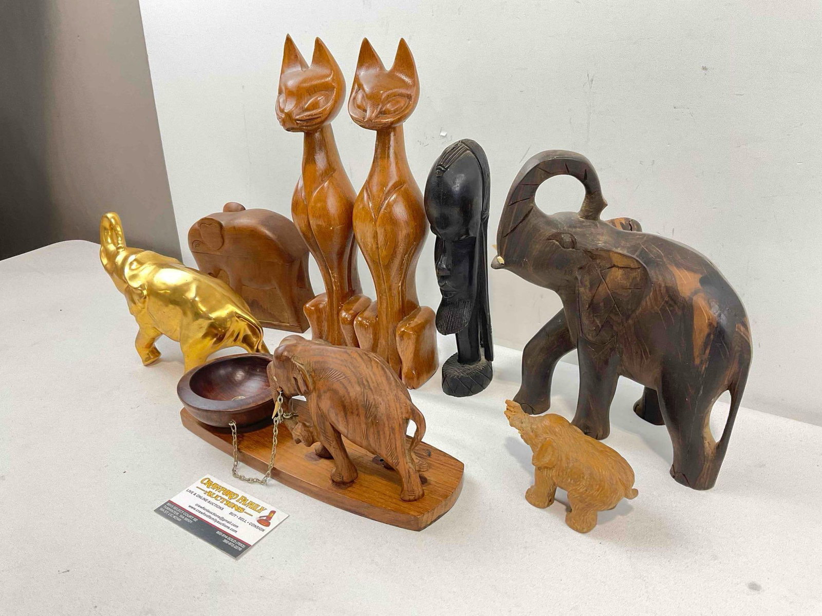 8 pcs Decorative Collectible Assortment, incl. Carved Wood Cats & Elephants & More! See pics. - 3