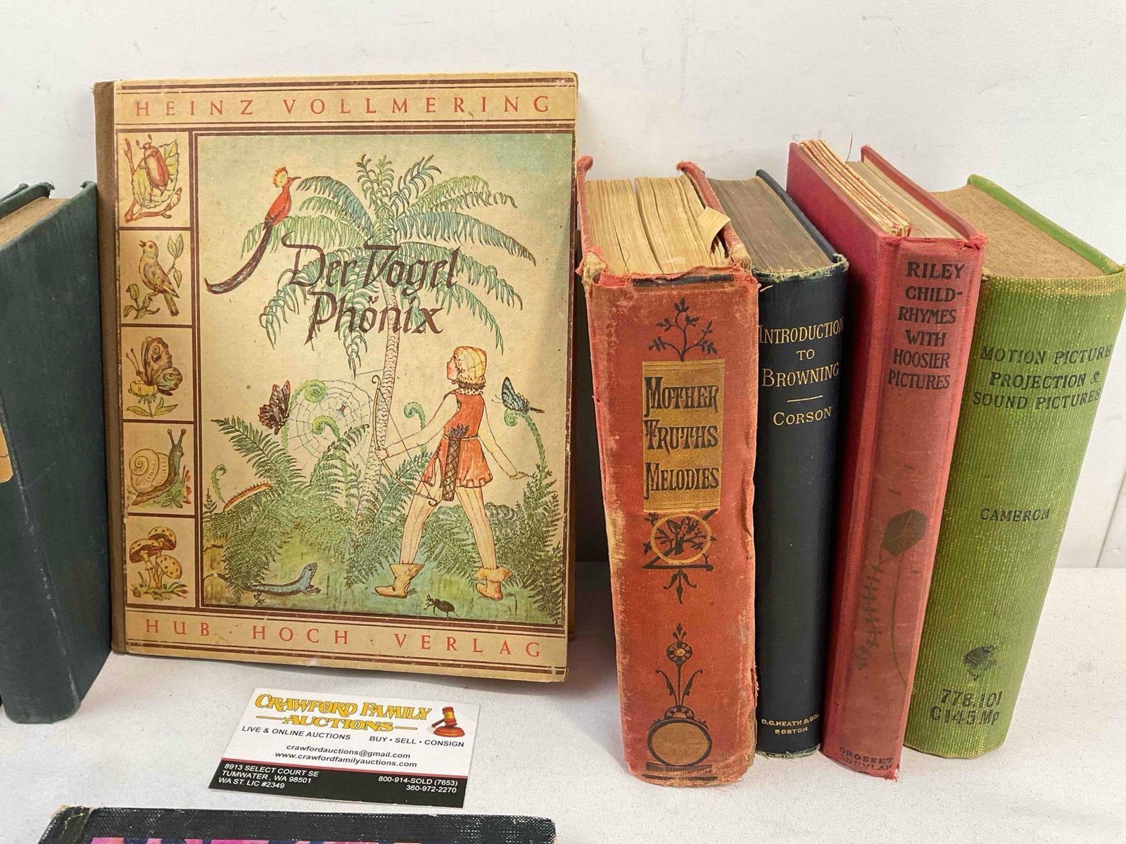 19 pcs Vintage Book Collection, incl. Walt Disney's Dumbo, Raggedy Ann by Johnny Gruelle. - 4