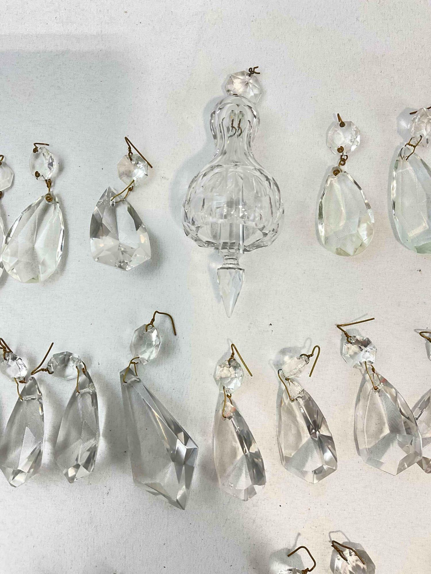 46 pcs Vintage Glass Chandelier Crystal Collection. Good Condition. See pics. - 4