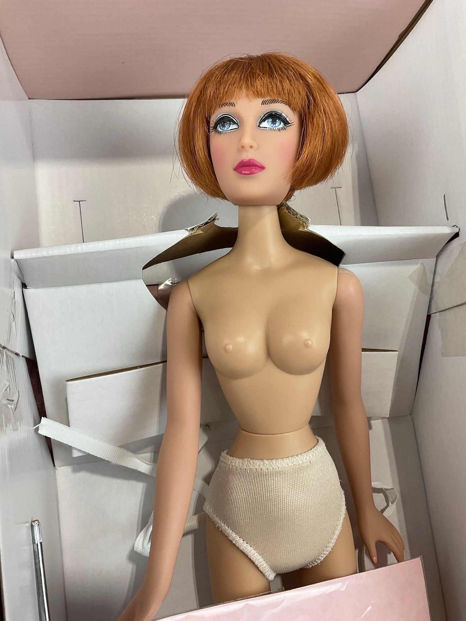 Madame Alexander Doll, in original box, 16 inch doll, titled Afternoon Out, #d 605/1000 w/COA - 2