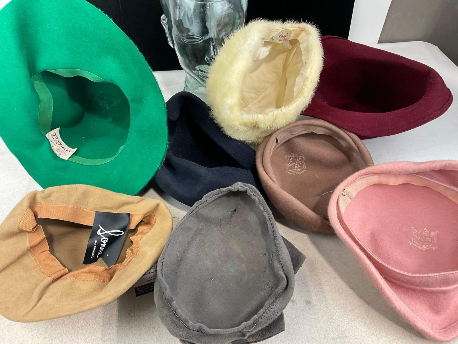 Collection of 8 40s-50s Hats, Felt & Velour, Cloche styles, Fur pillbox, Beret style, many colors - 5