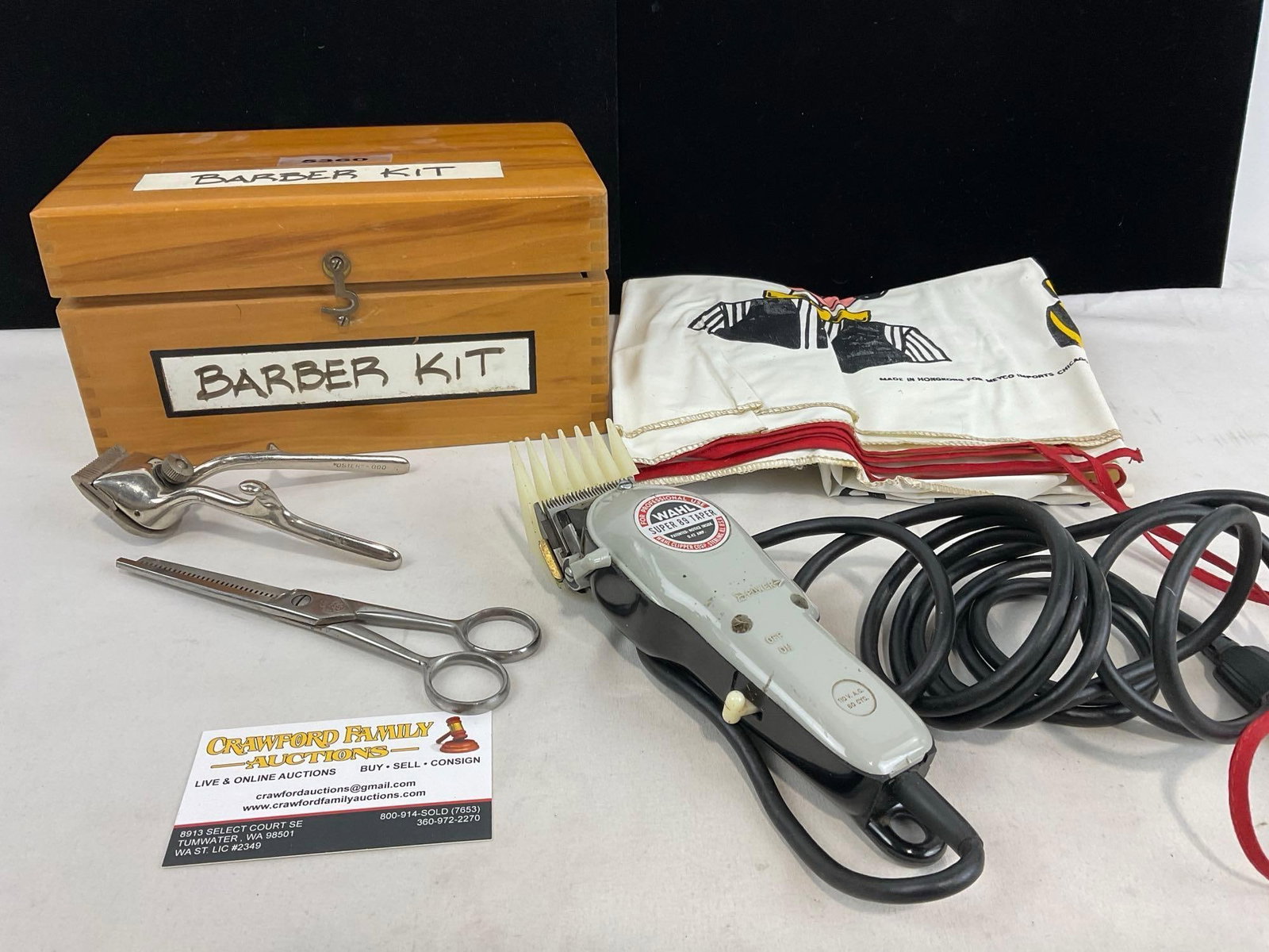 Barber Kit, Wahl Super 89 Taper Clippers, Cape, Thinner, & Hand Buzzer, in Wooden Case: Appears to be in good shape. The piece measures approx 5h x 10w x 6d inches. See pics. E-414