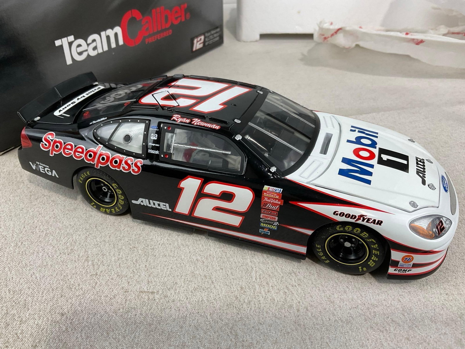 3x Diecast Race Cars 1:24 Scale, Dale Earnhardt Jr, Ryan Newman #12, Kodak #4 w/boxes - 7