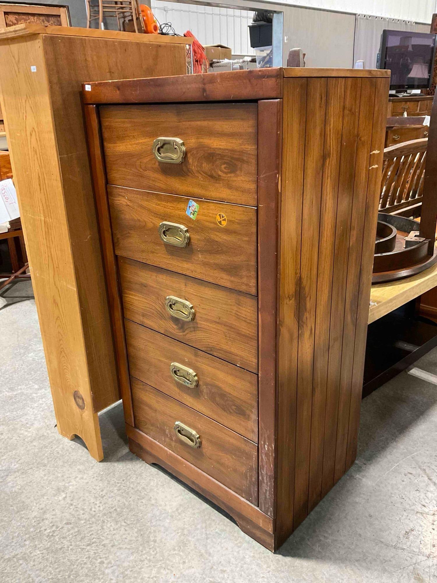 Vintage Wood Finish Pressboard Dresser w/ 5 Drawers. Fair Condition. See pics. - 3